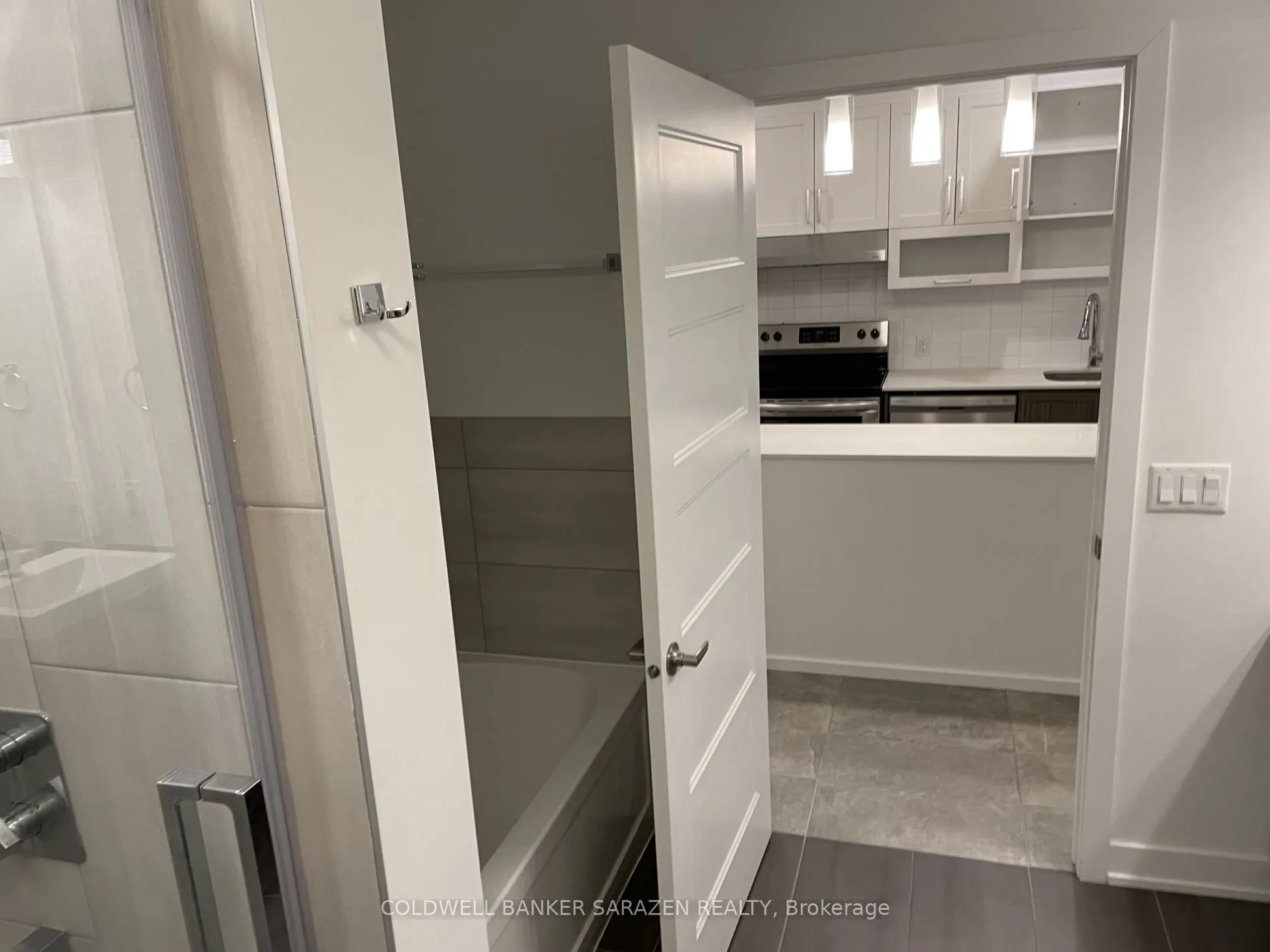200 INLET Private, #1203