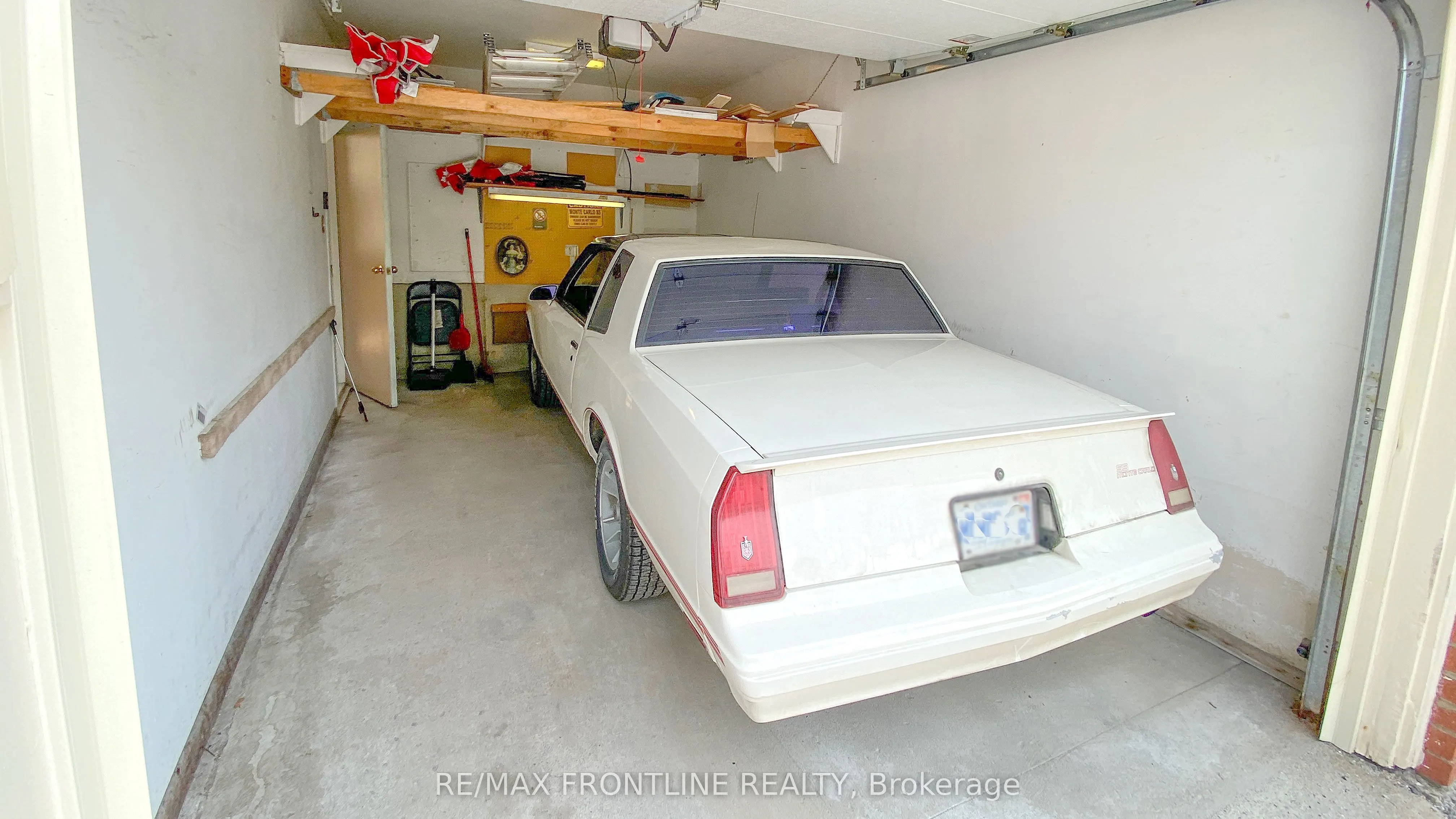 10 ARMSTRONG Drive, #Unit #302