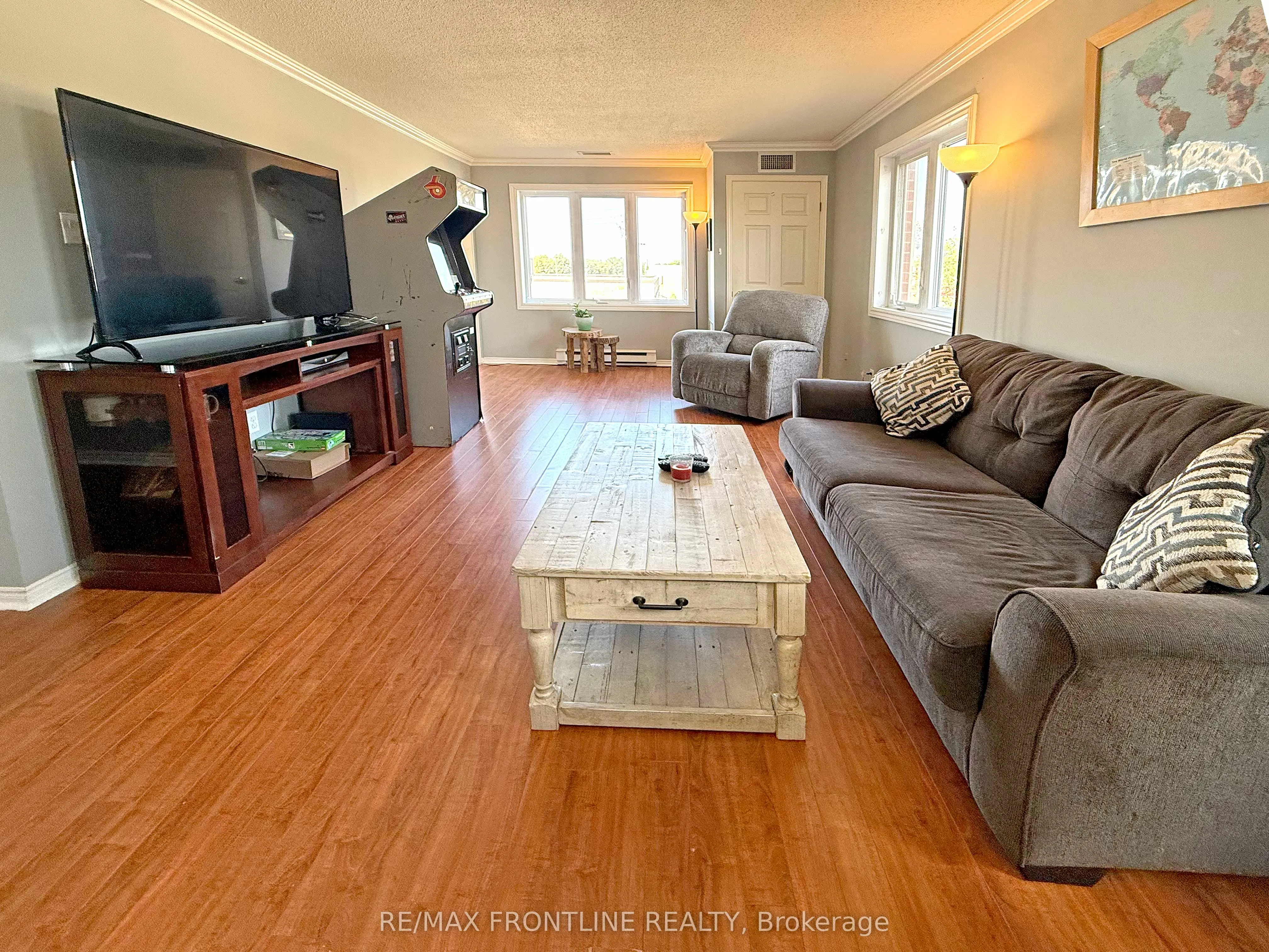 10 ARMSTRONG Drive, #Unit #302