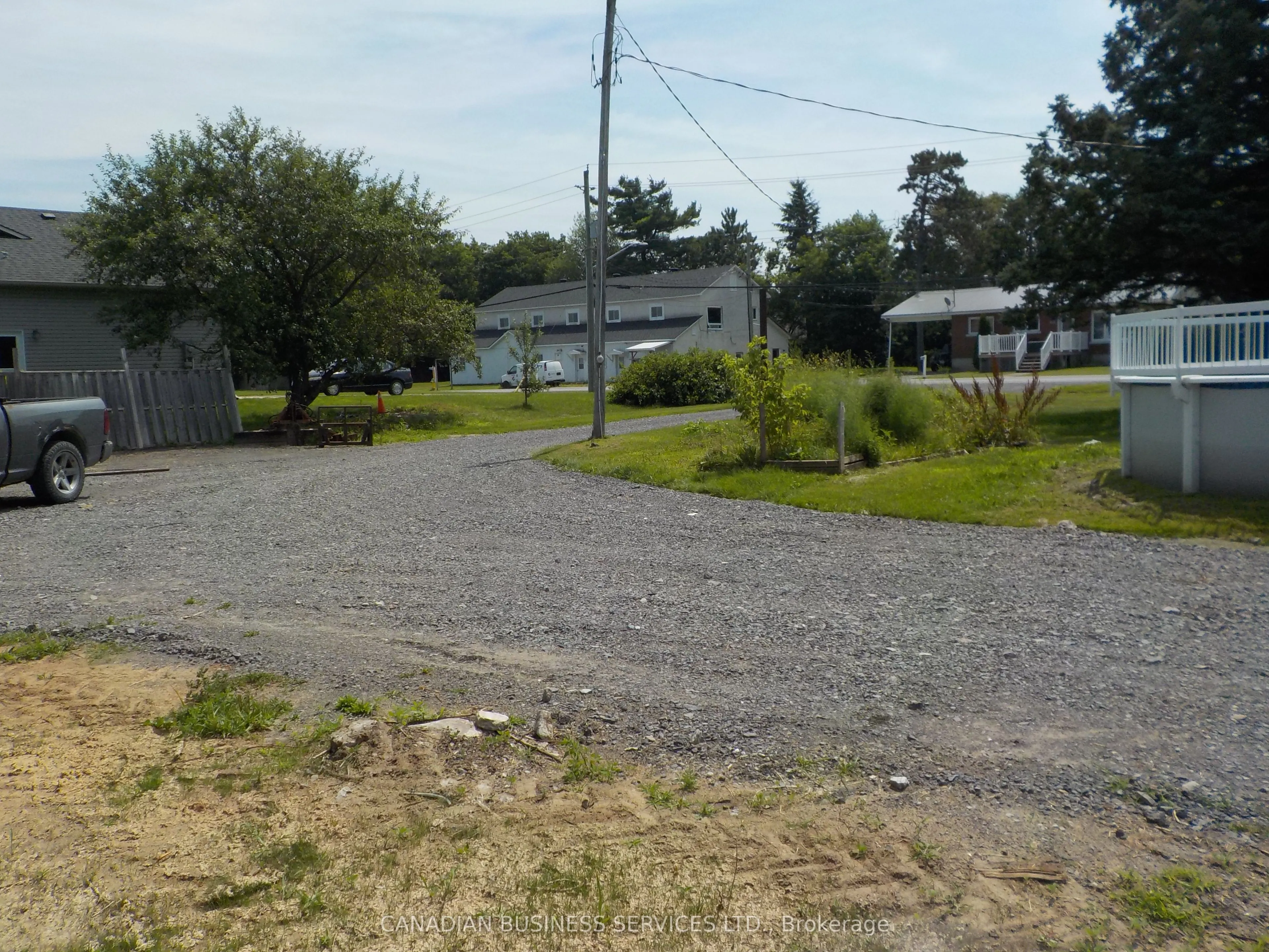 2285 Laval Road S