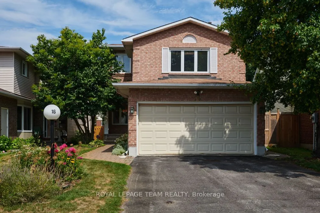 16 Chickasaw Crescent