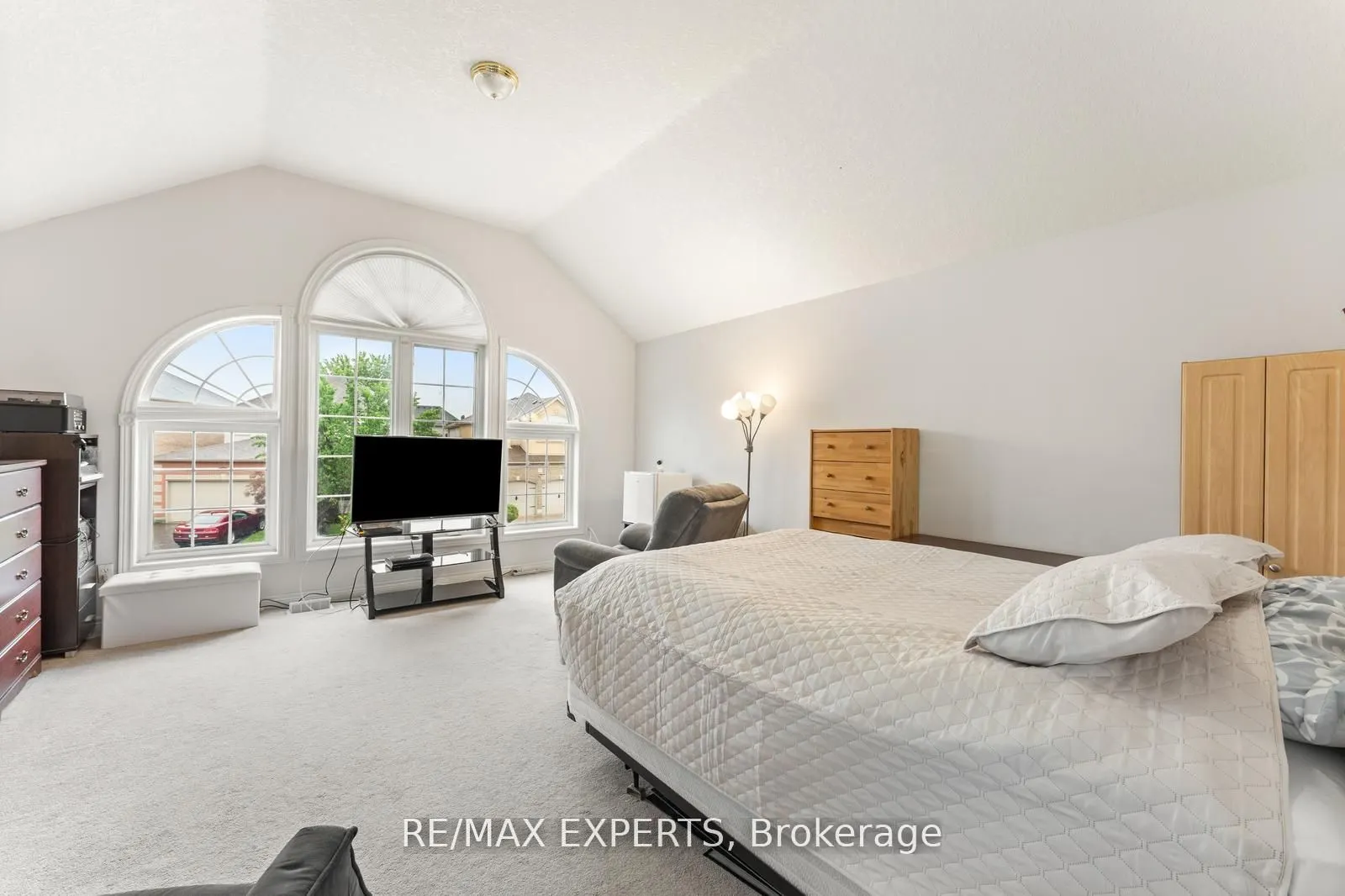 56 Steepleridge Street