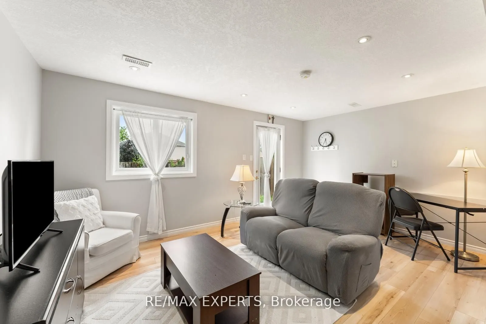 56 Steepleridge Street