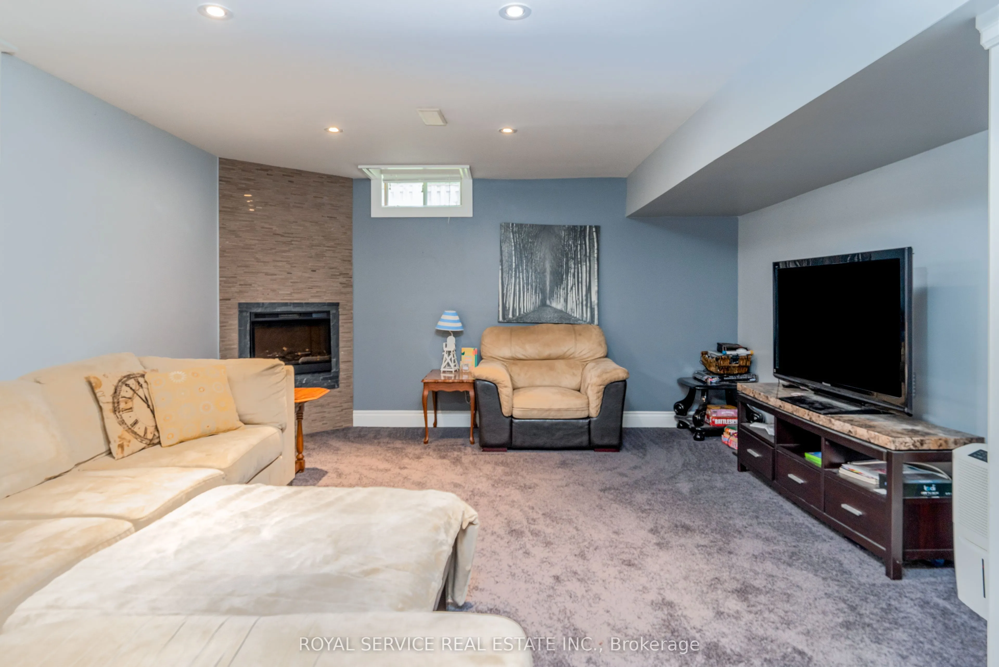 755 Greer Crescent