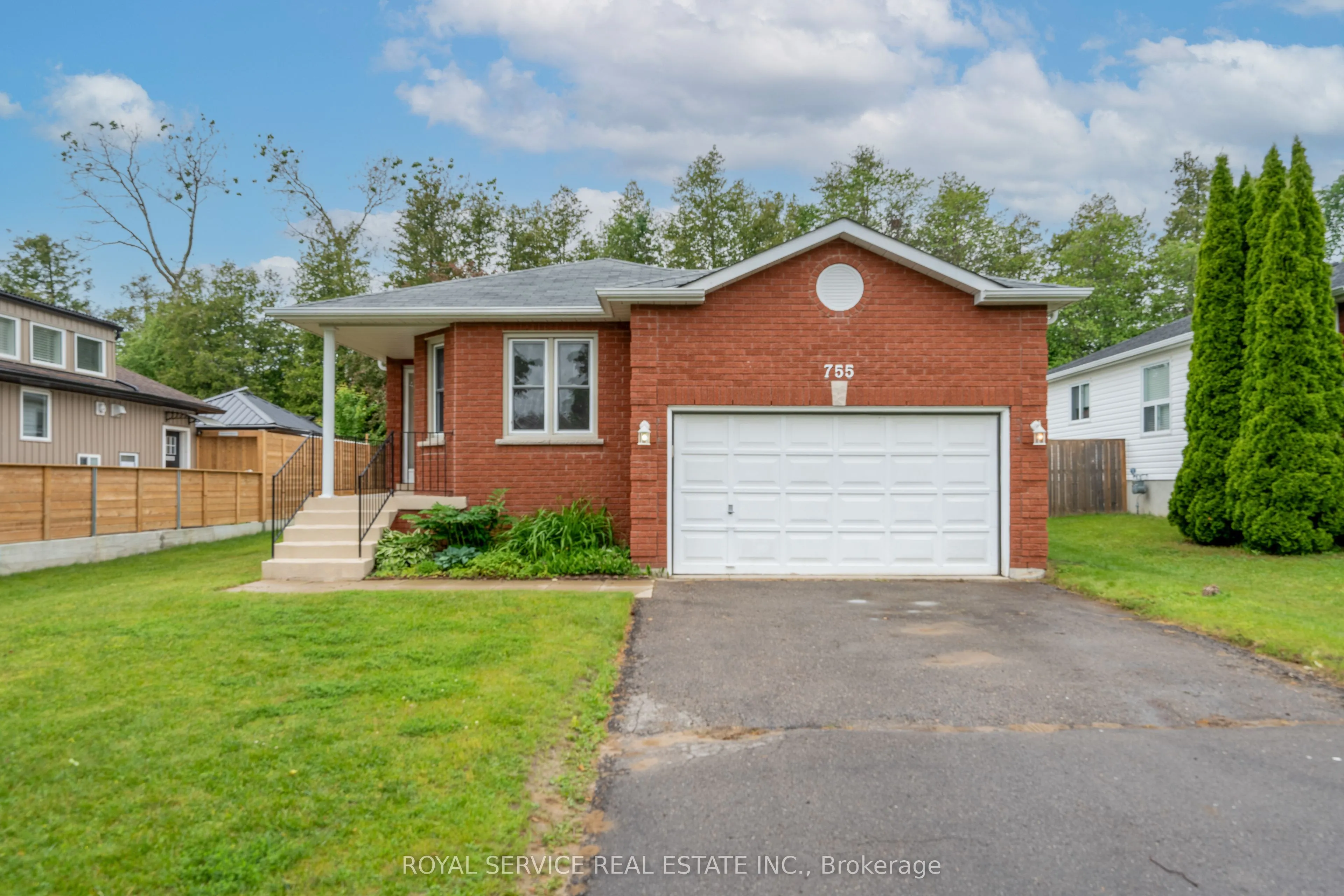 755 Greer Crescent