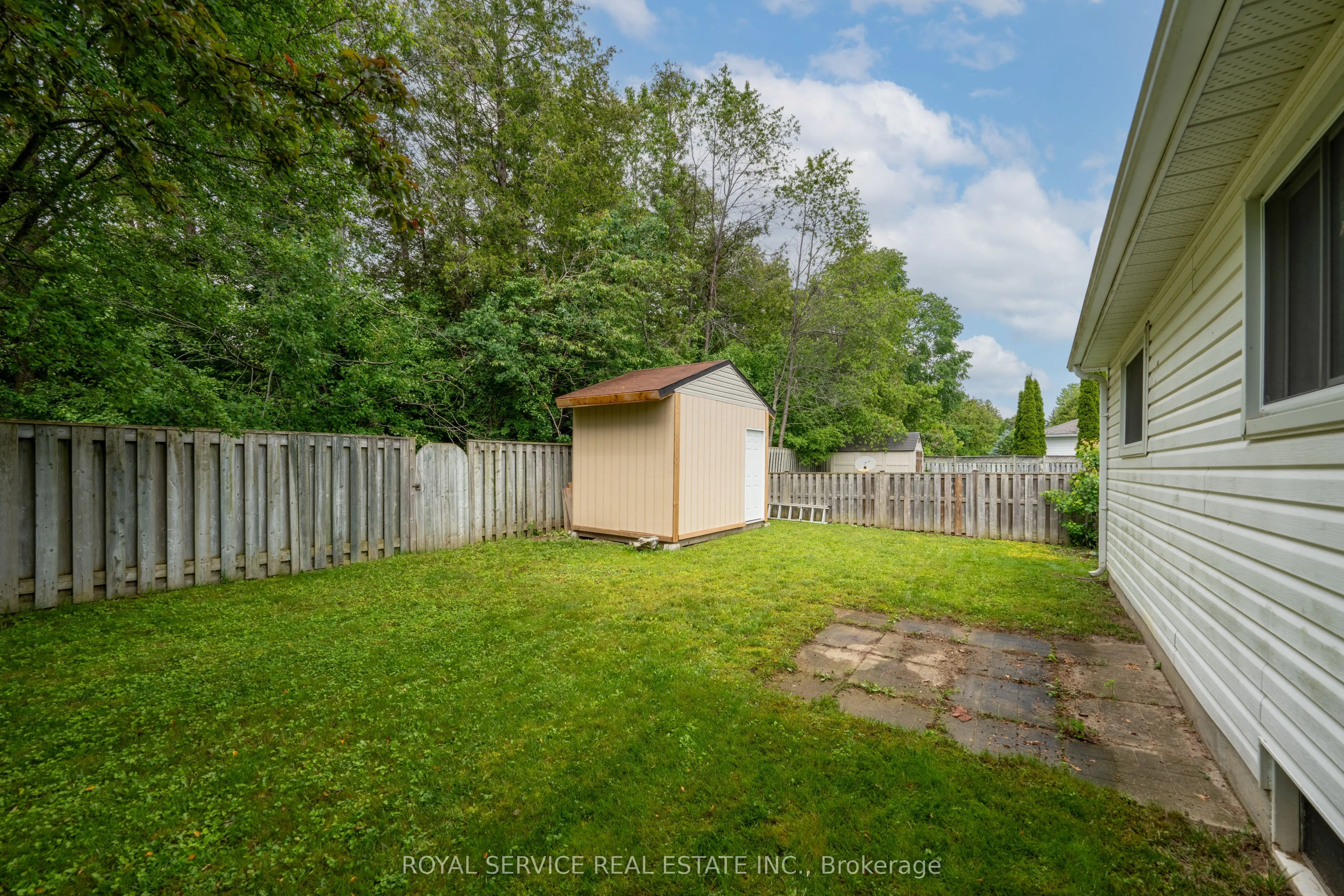 755 Greer Crescent