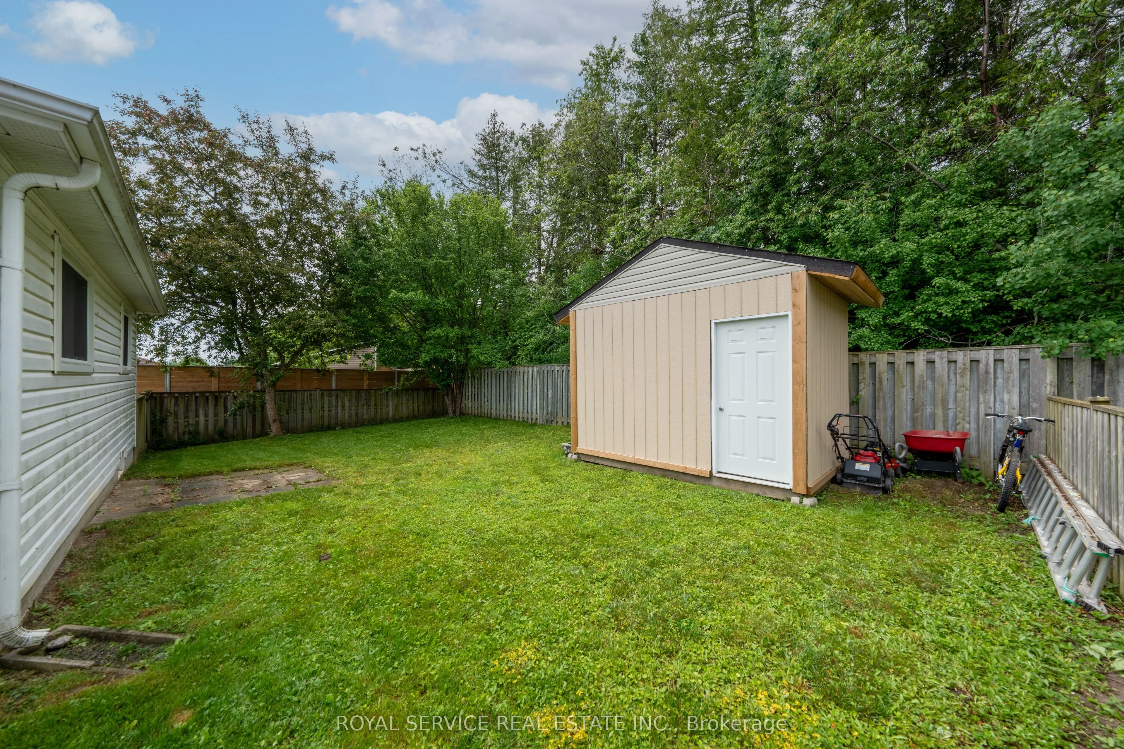 755 Greer Crescent