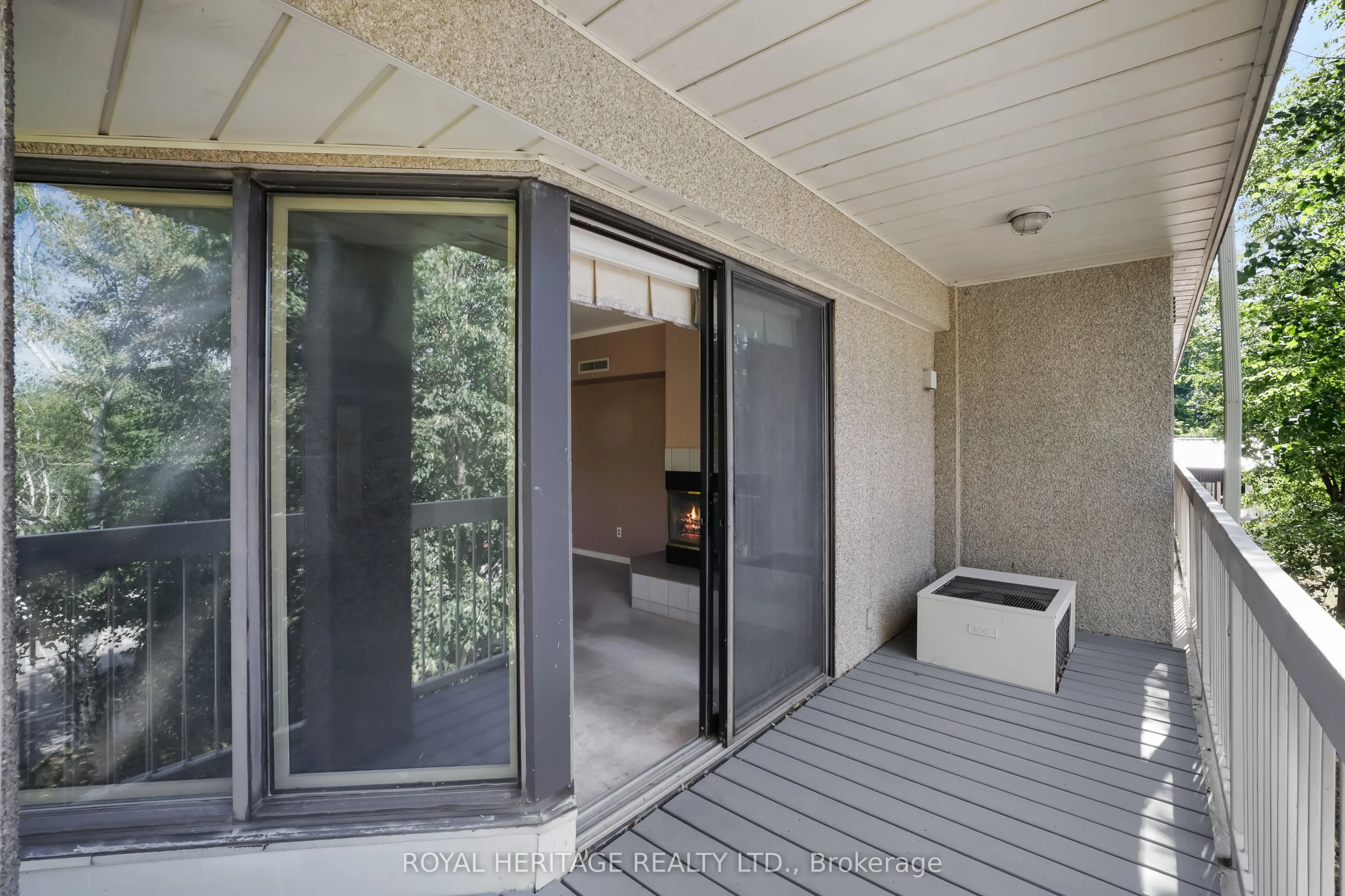 40 Auburn Street, #211