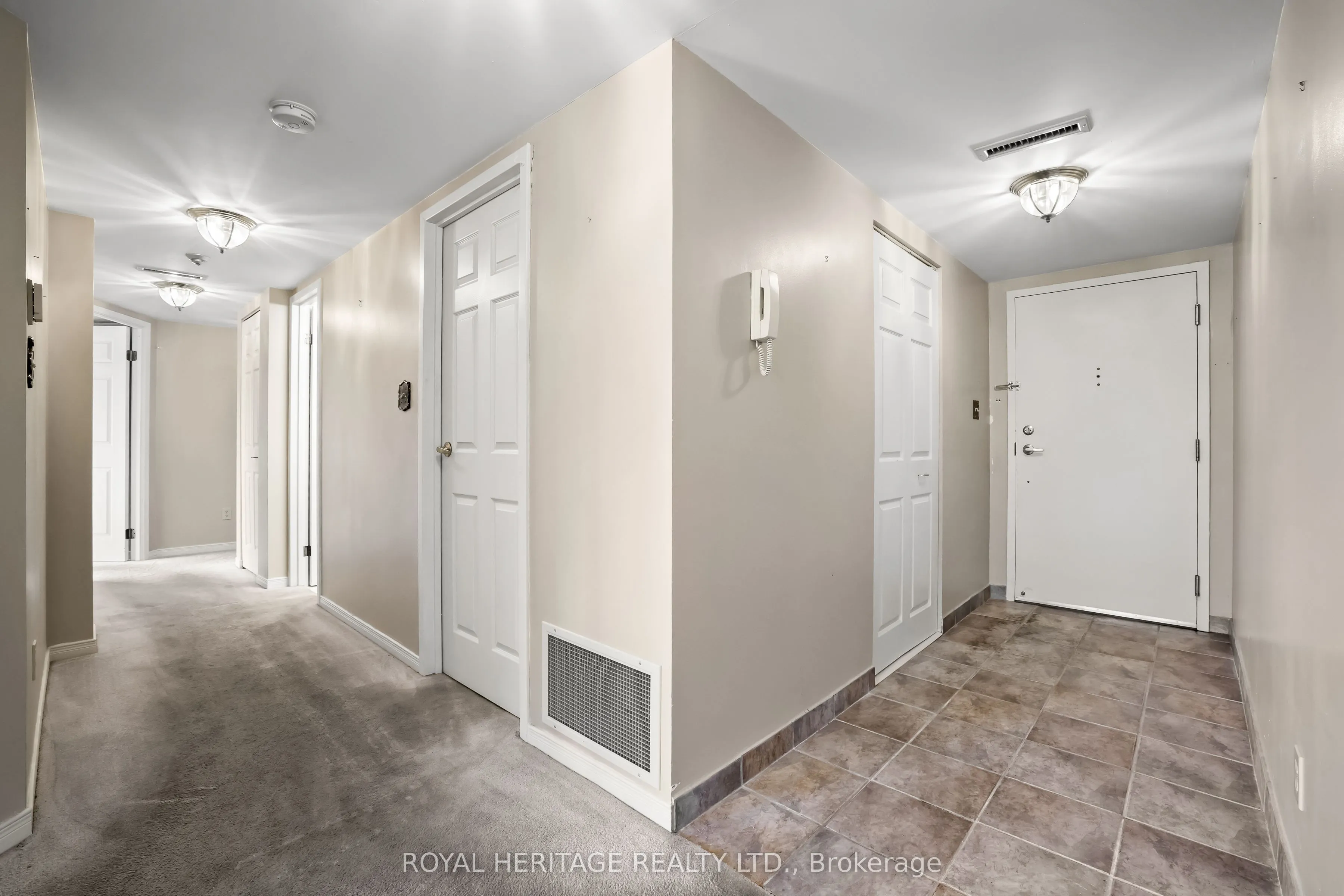 40 Auburn Street, #211