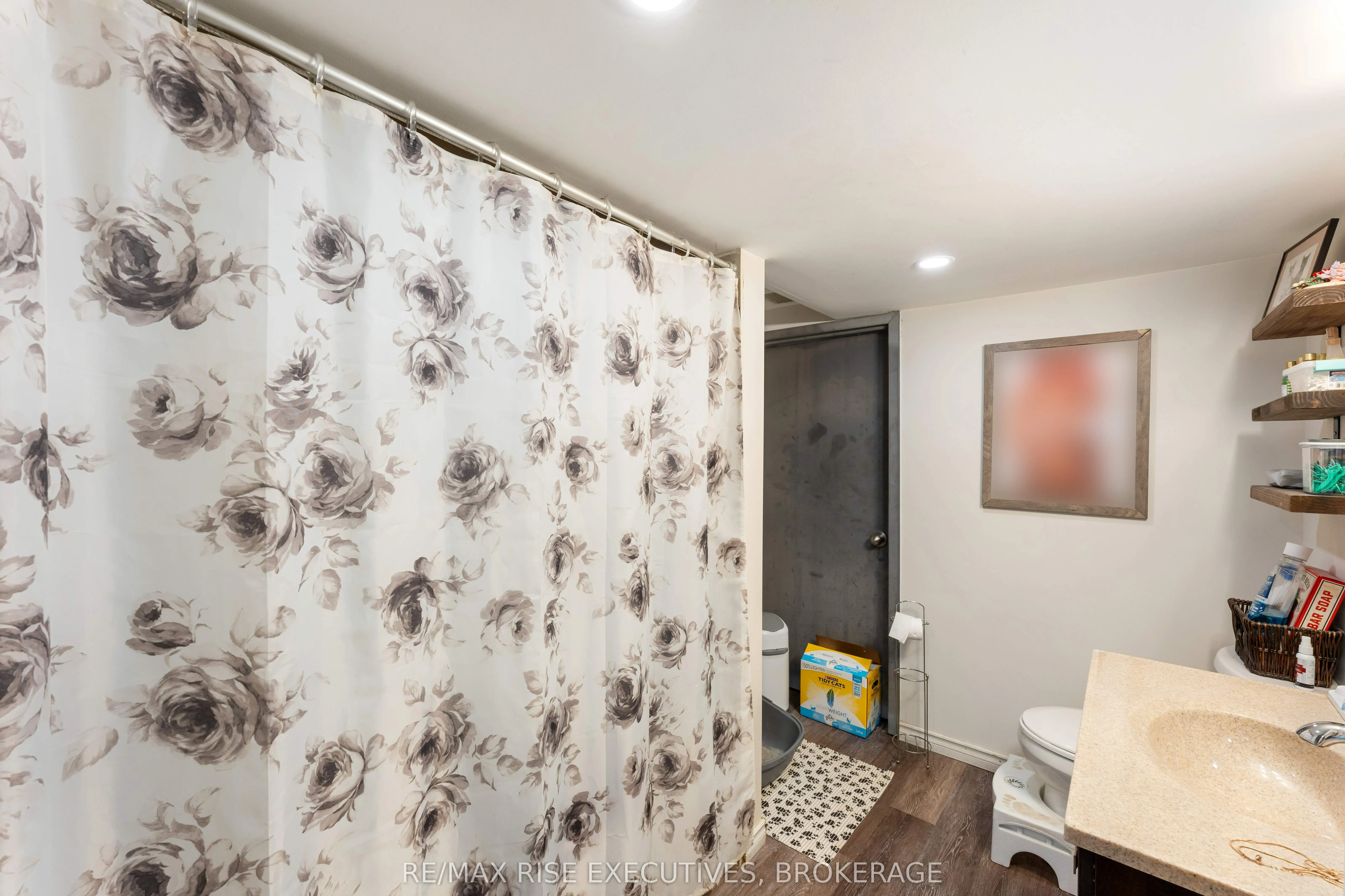 744 Selkirk Road