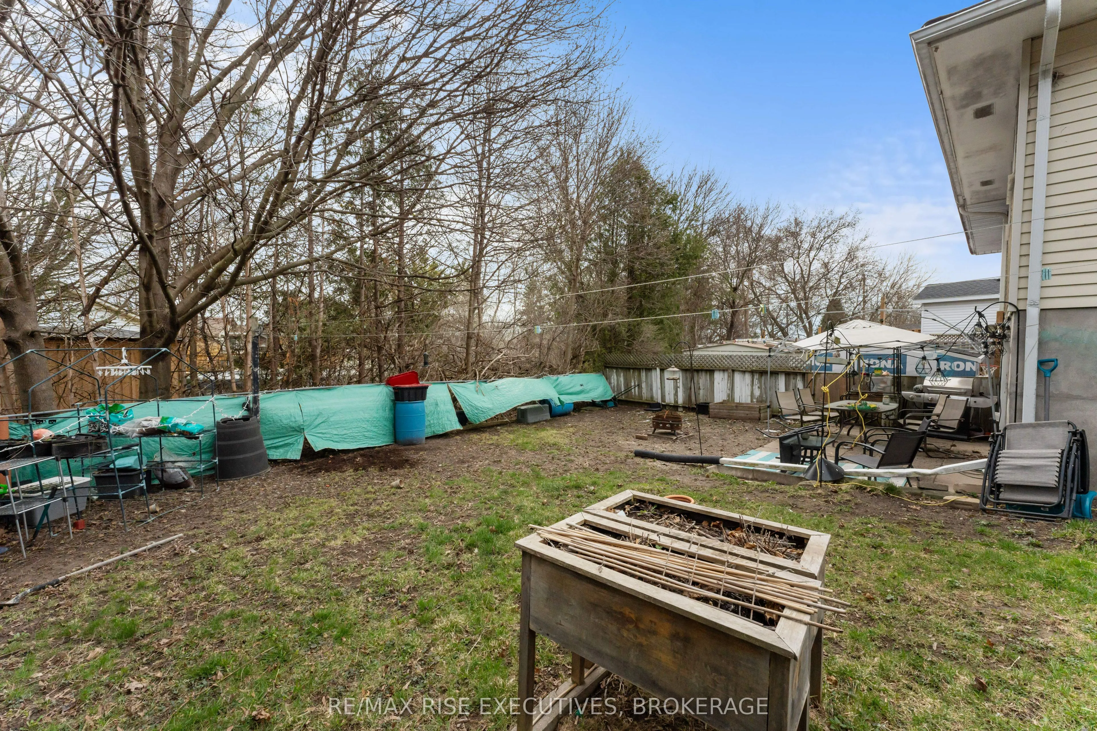 744 Selkirk Road