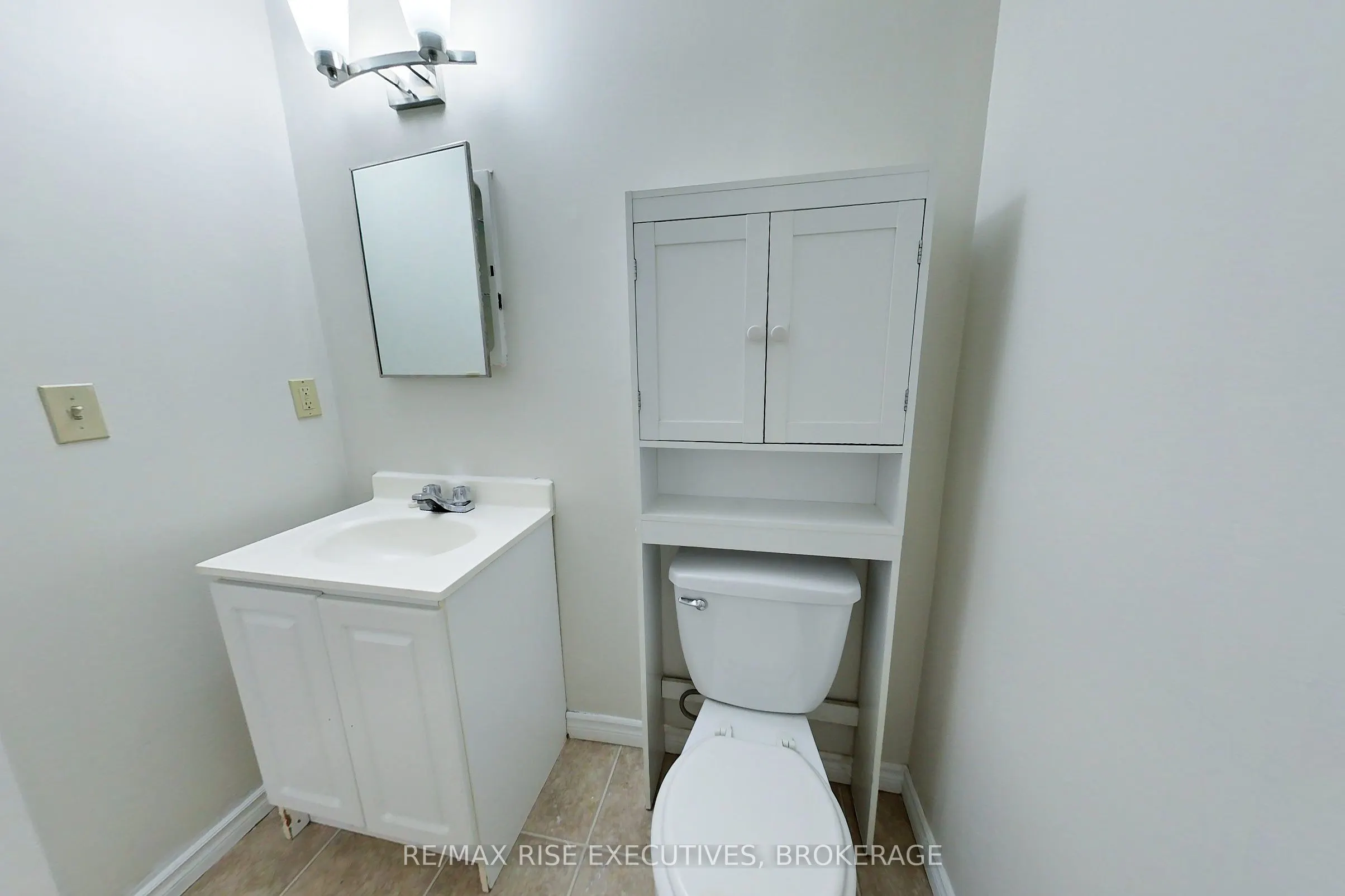 744 Selkirk Road