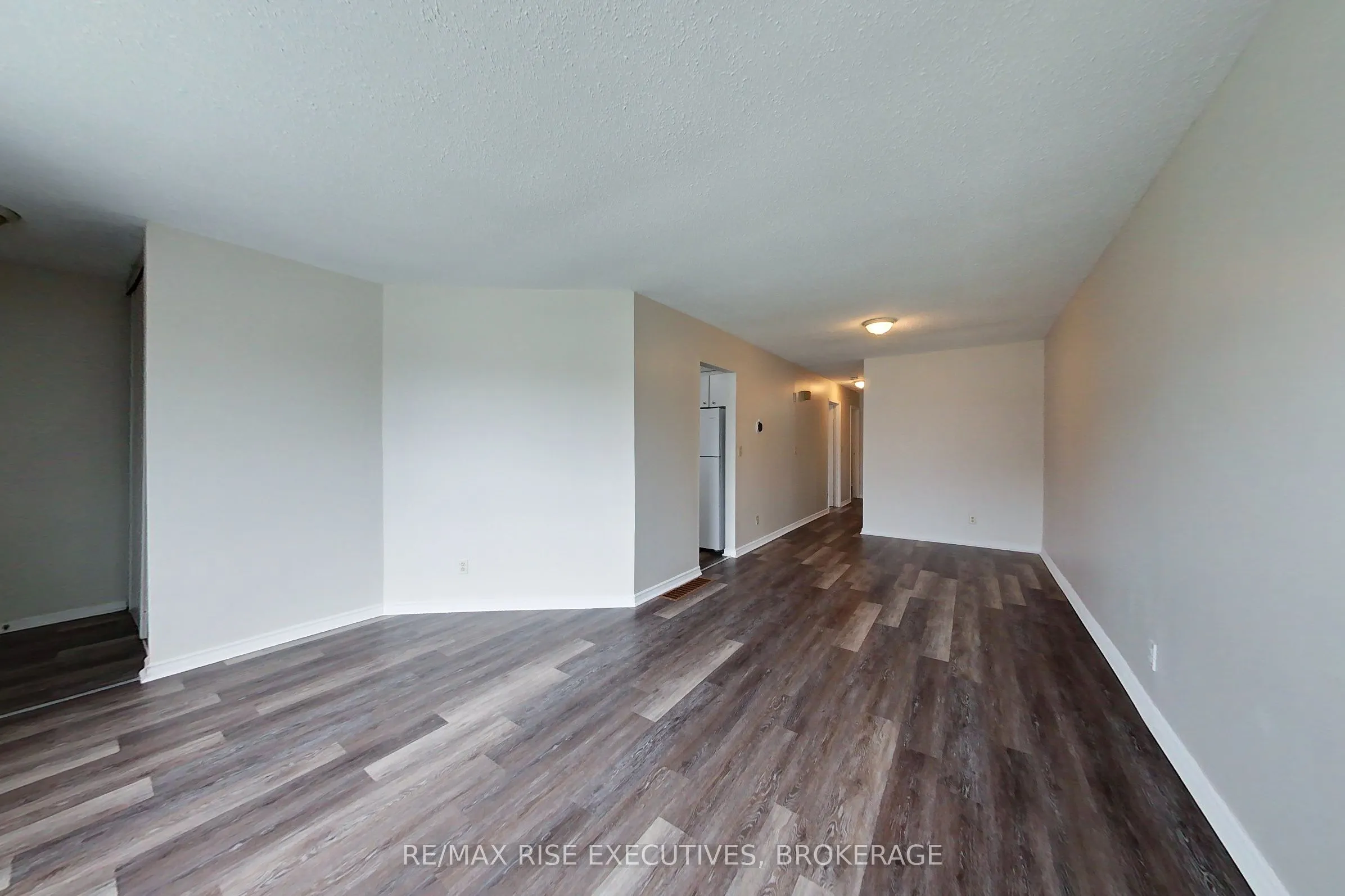 744 Selkirk Road