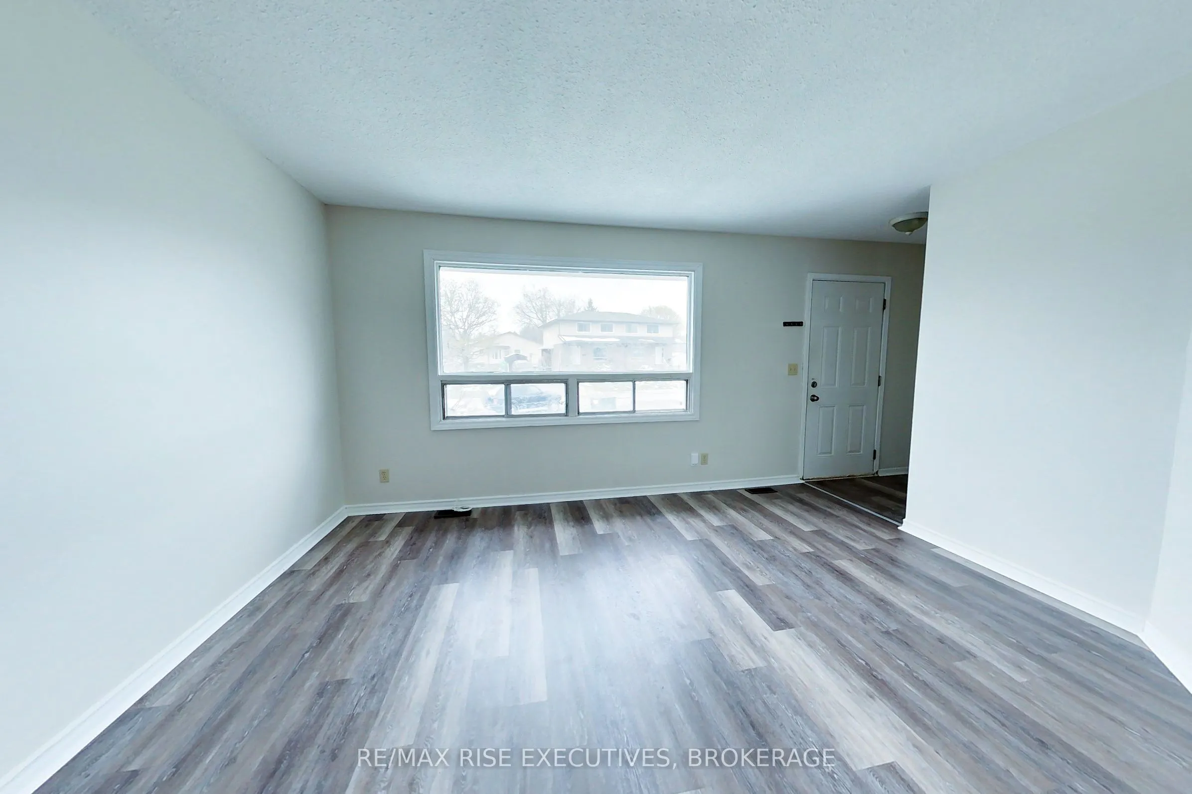 744 Selkirk Road