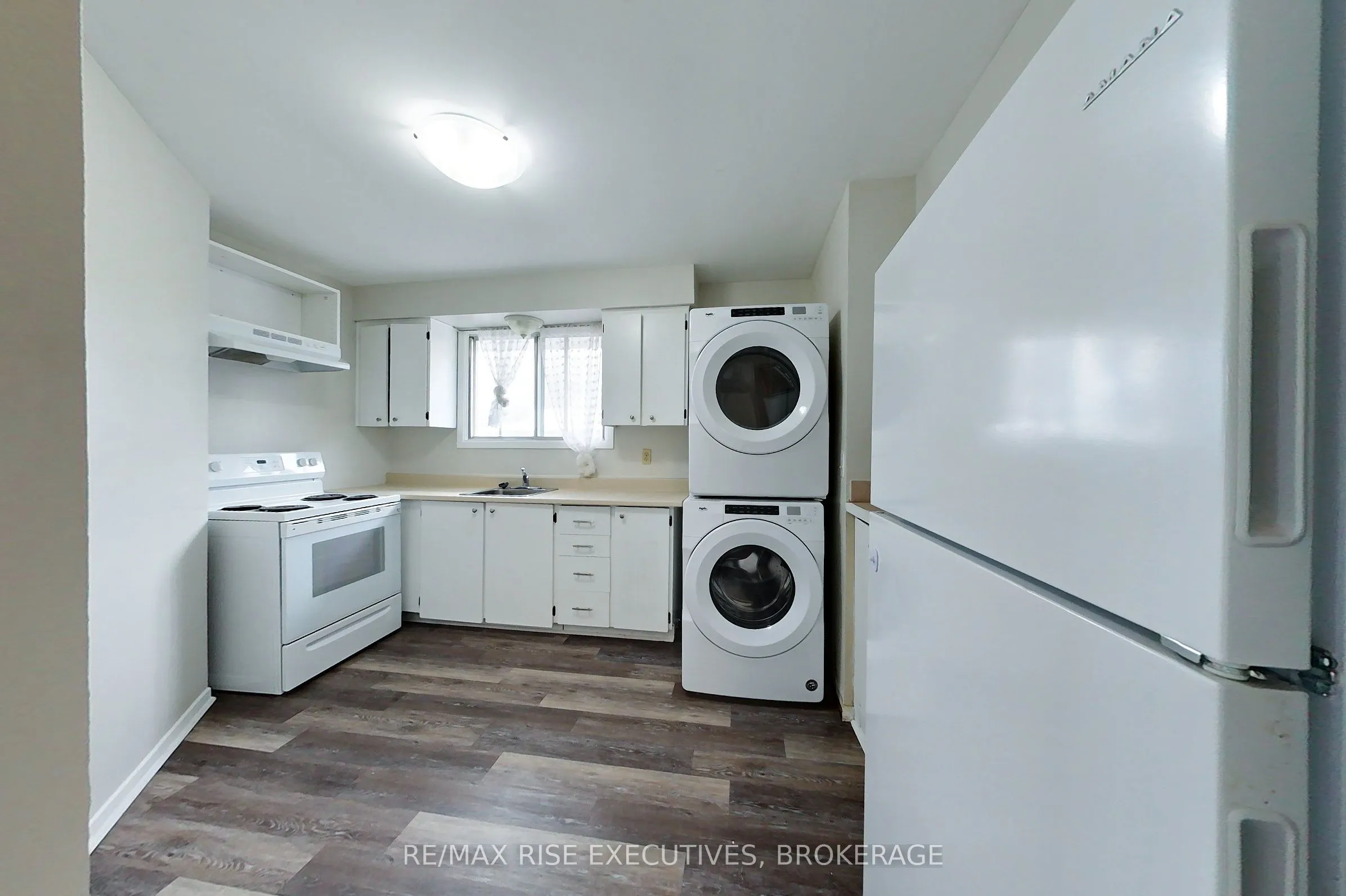 744 Selkirk Road