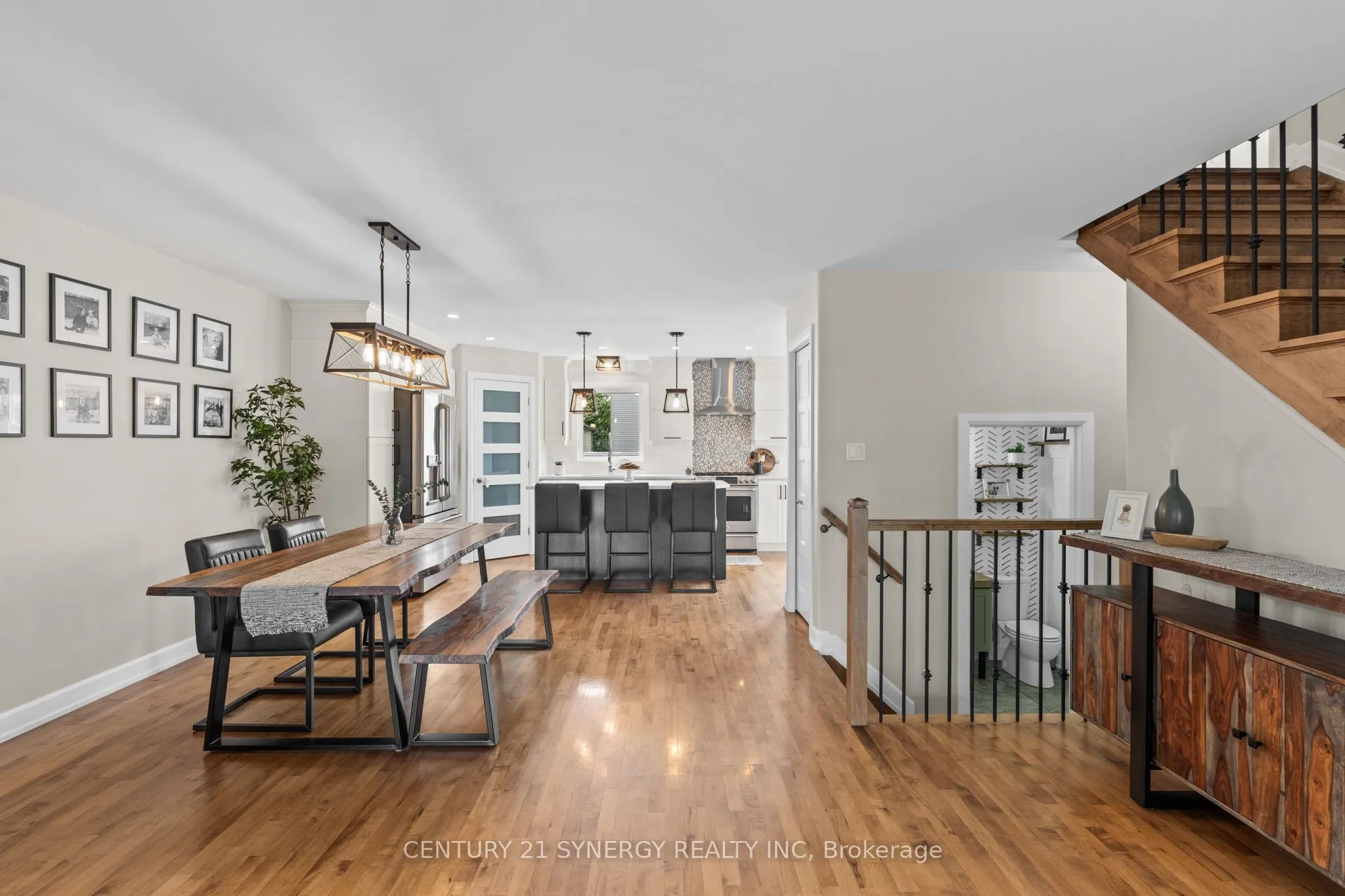 406 Provence Avenue