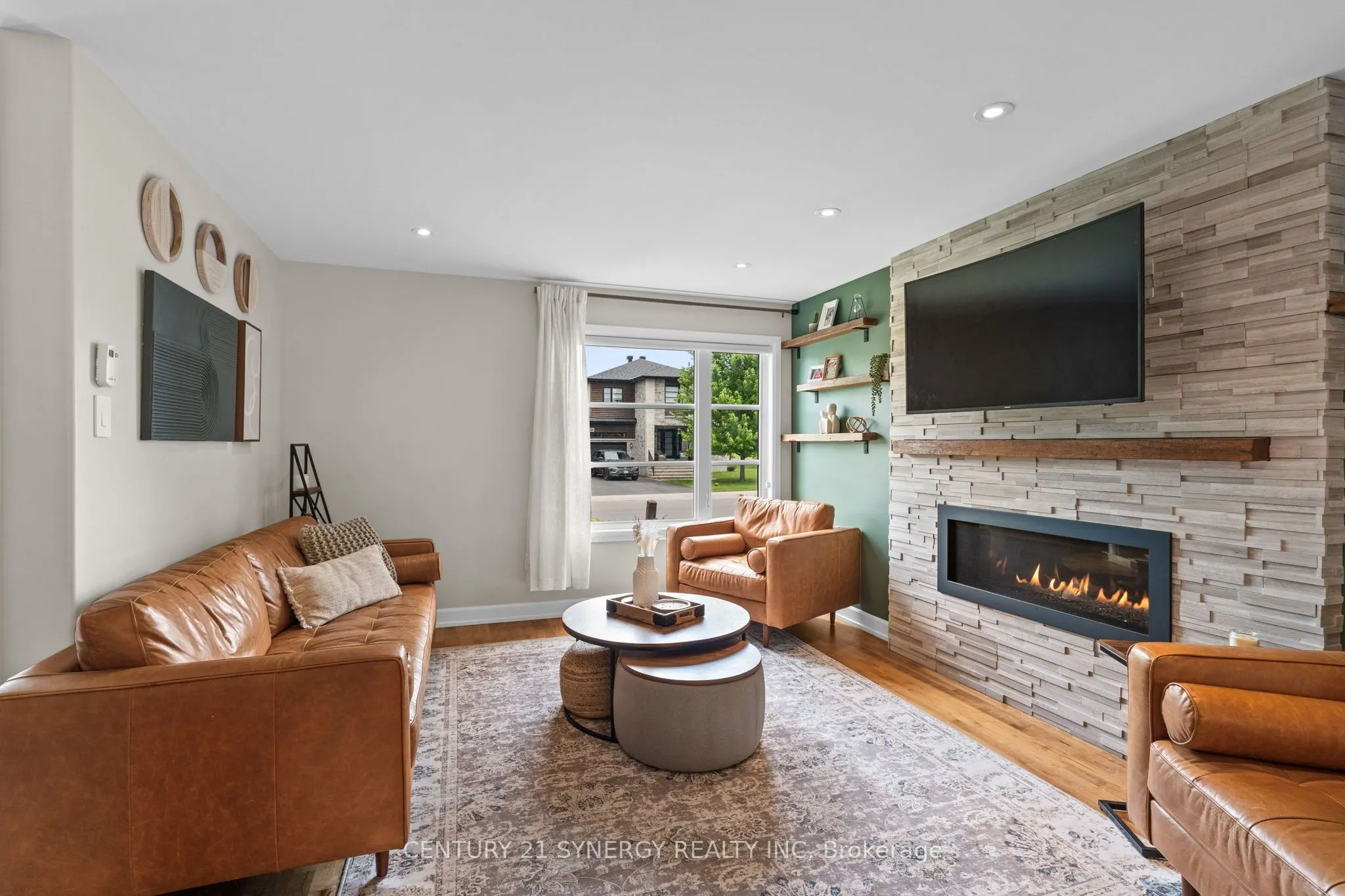 406 Provence Avenue