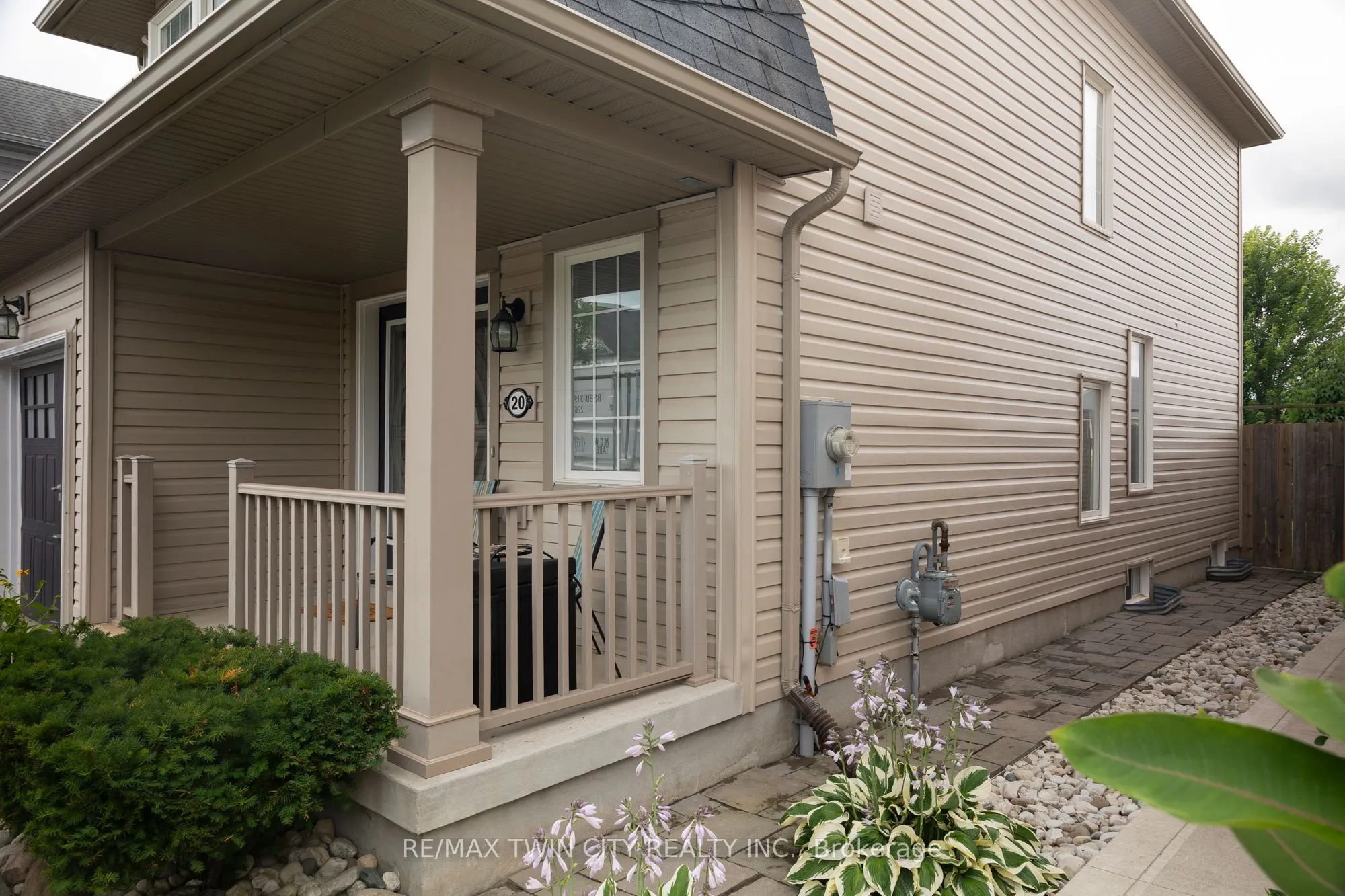20 MERRITT Lane