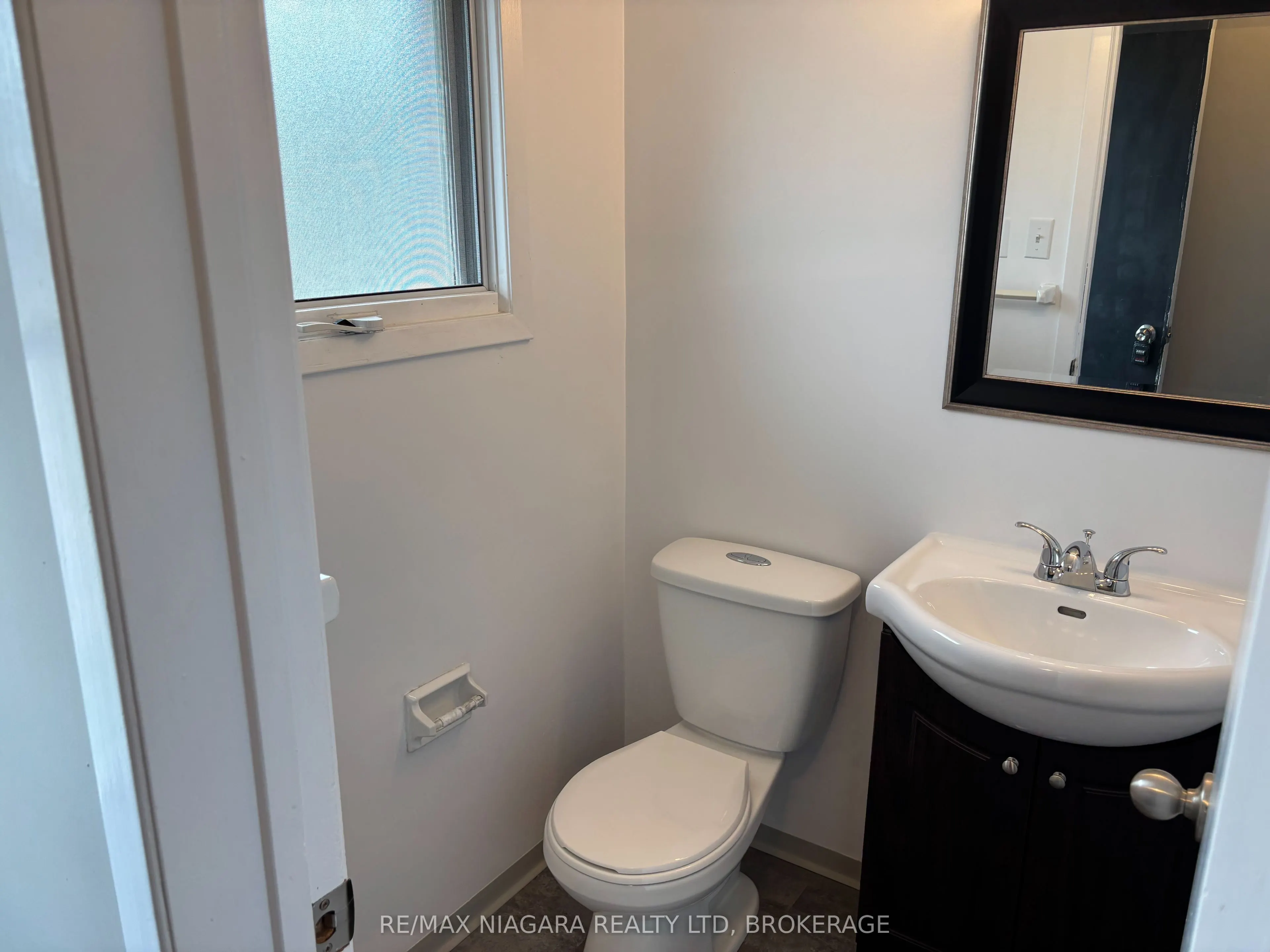 21 Woodlawn Road, #12
