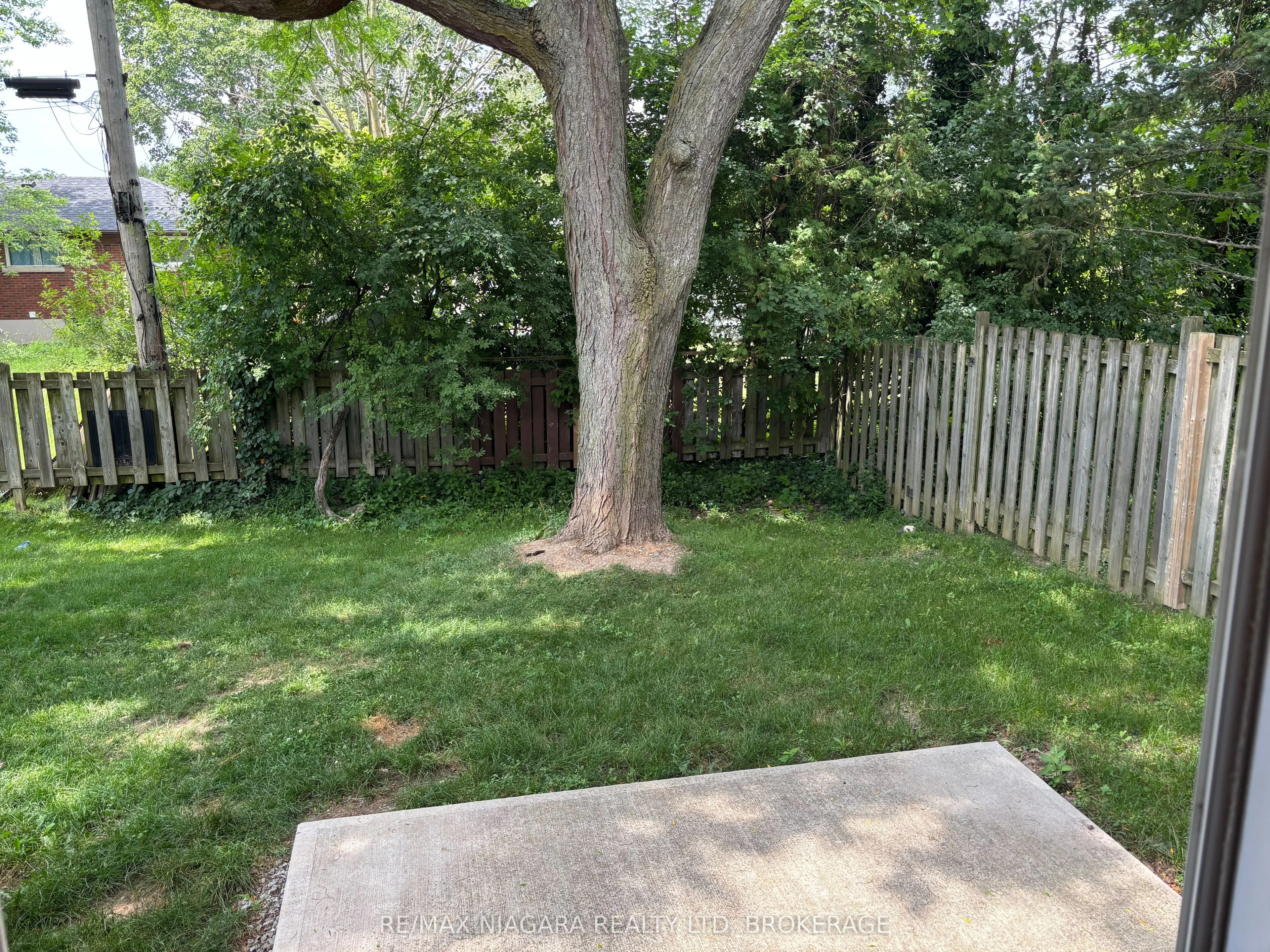 21 Woodlawn Road, #12