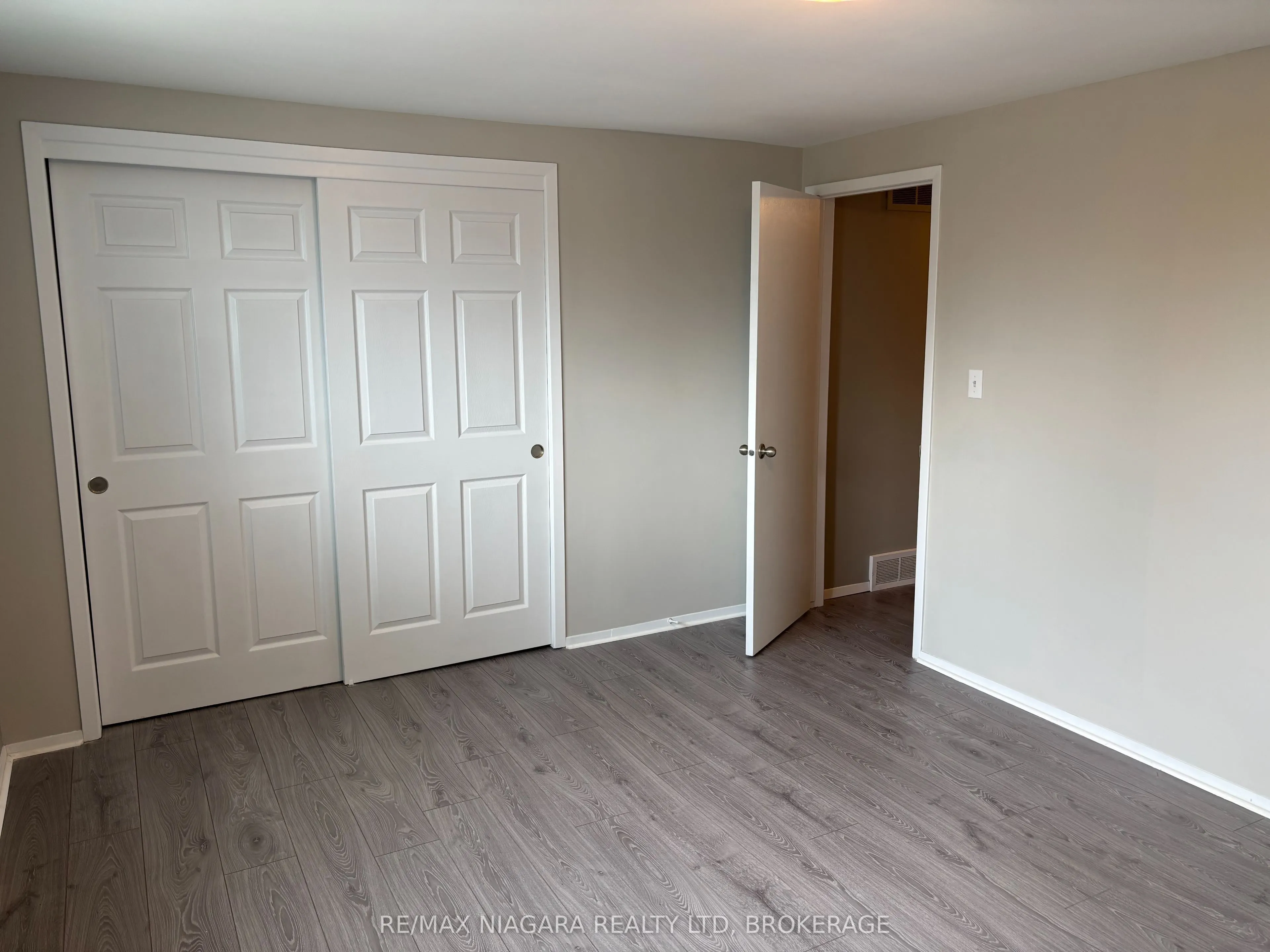 21 Woodlawn Road, #12