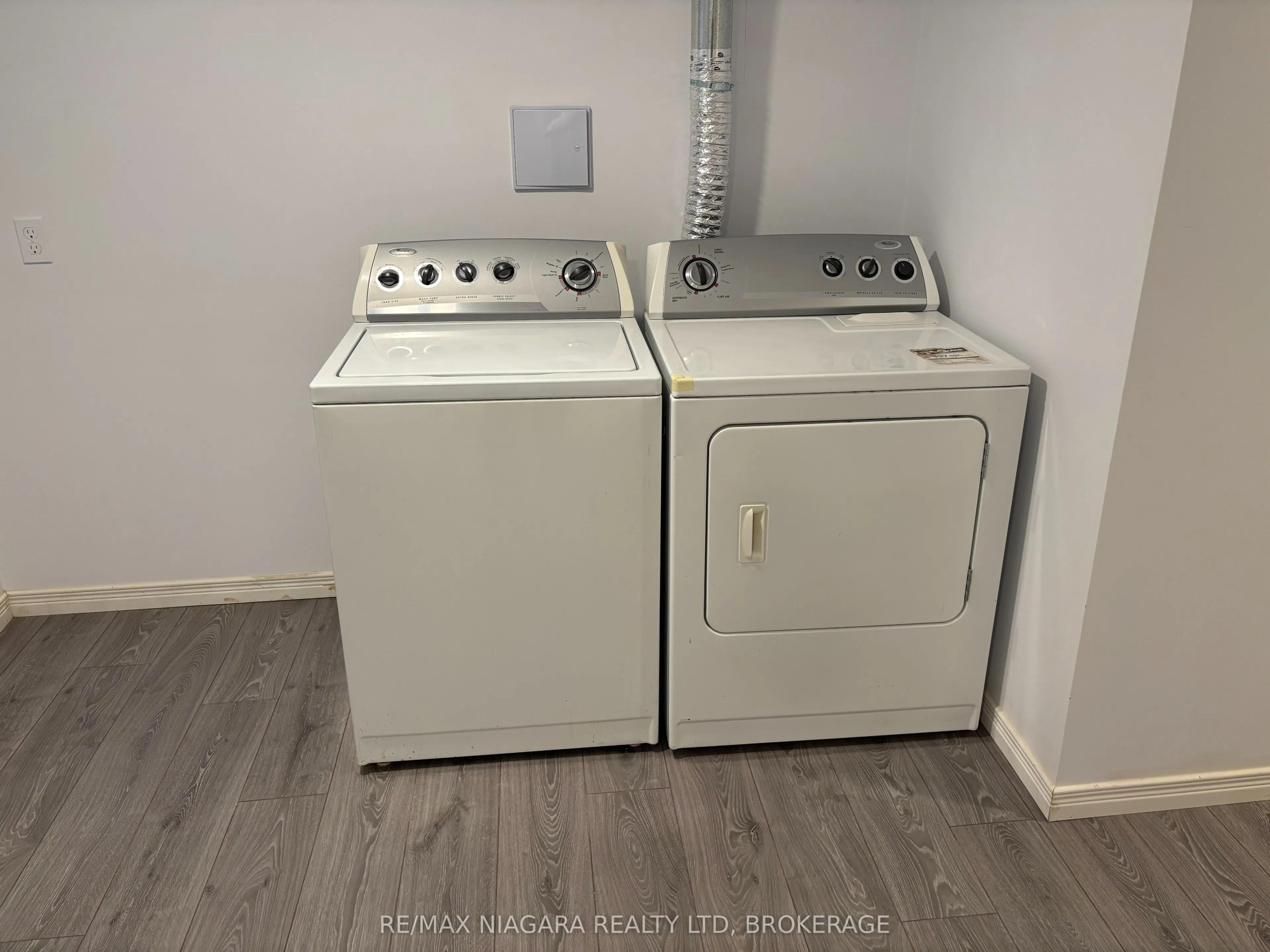 21 Woodlawn Road, #12