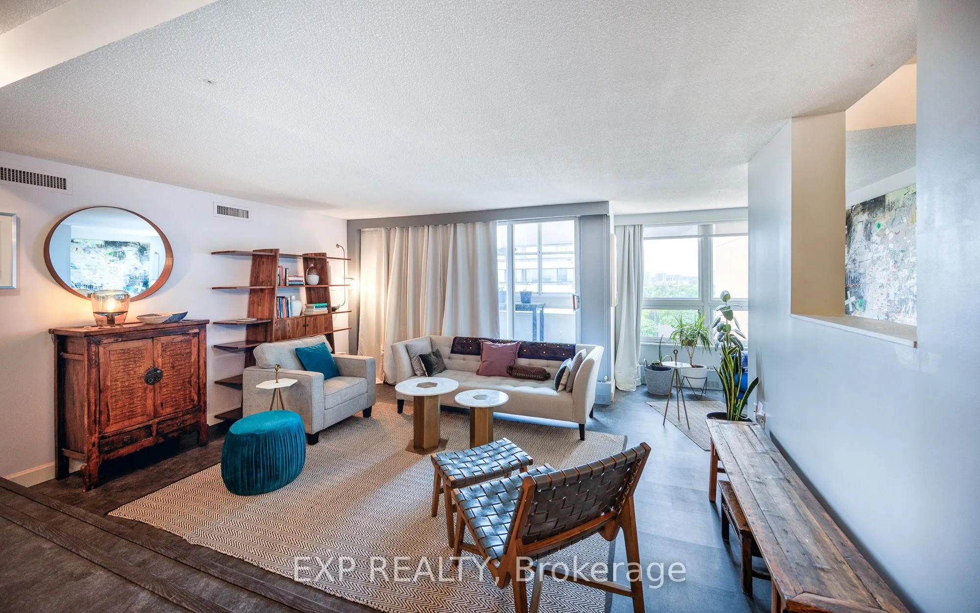 373 Laurier Avenue E, #1003