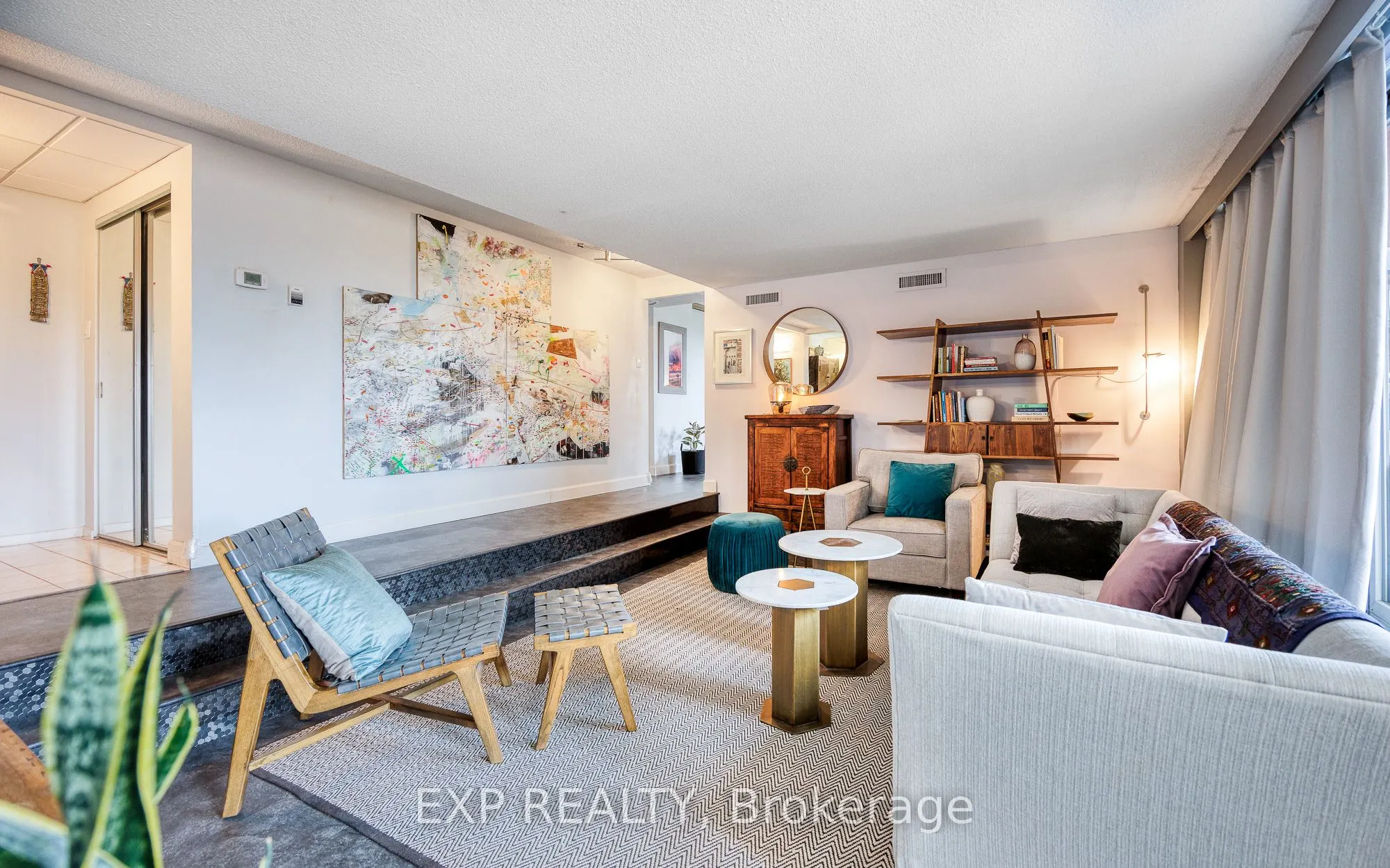 373 Laurier Avenue E, #1003