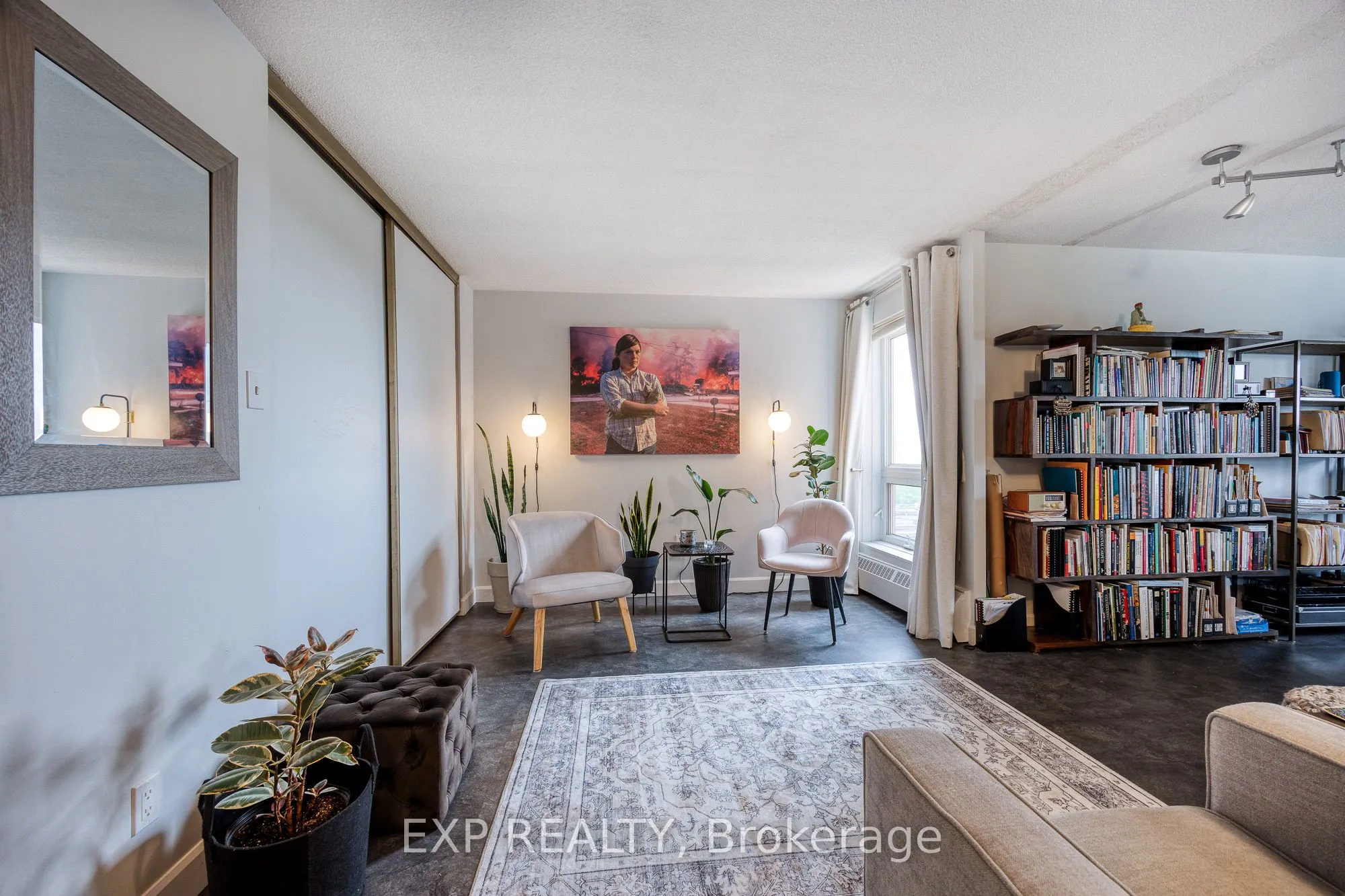 373 Laurier Avenue E, #1003