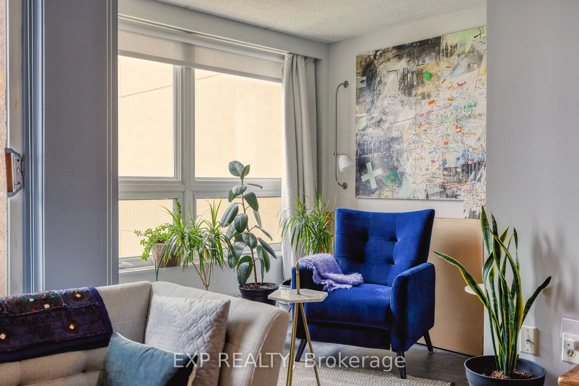 373 Laurier Avenue E, #1003