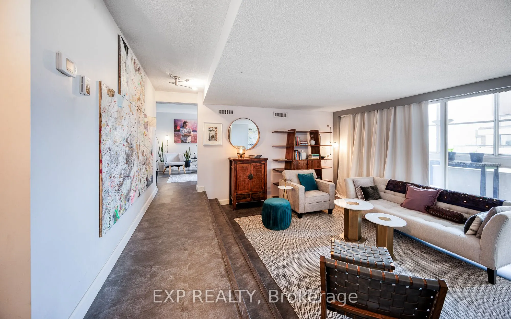 373 Laurier Avenue E, #1003