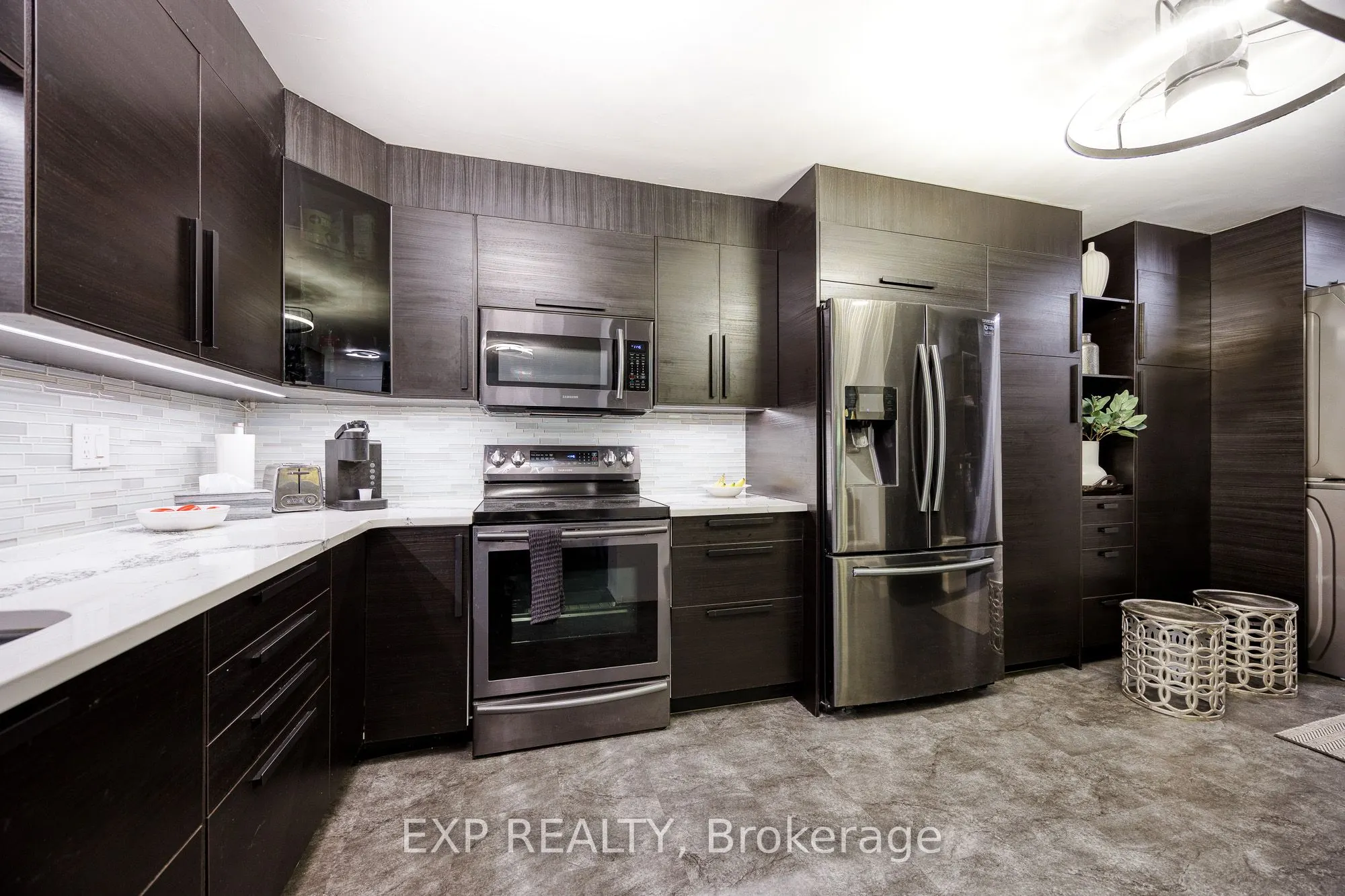 373 Laurier Avenue E, #1003