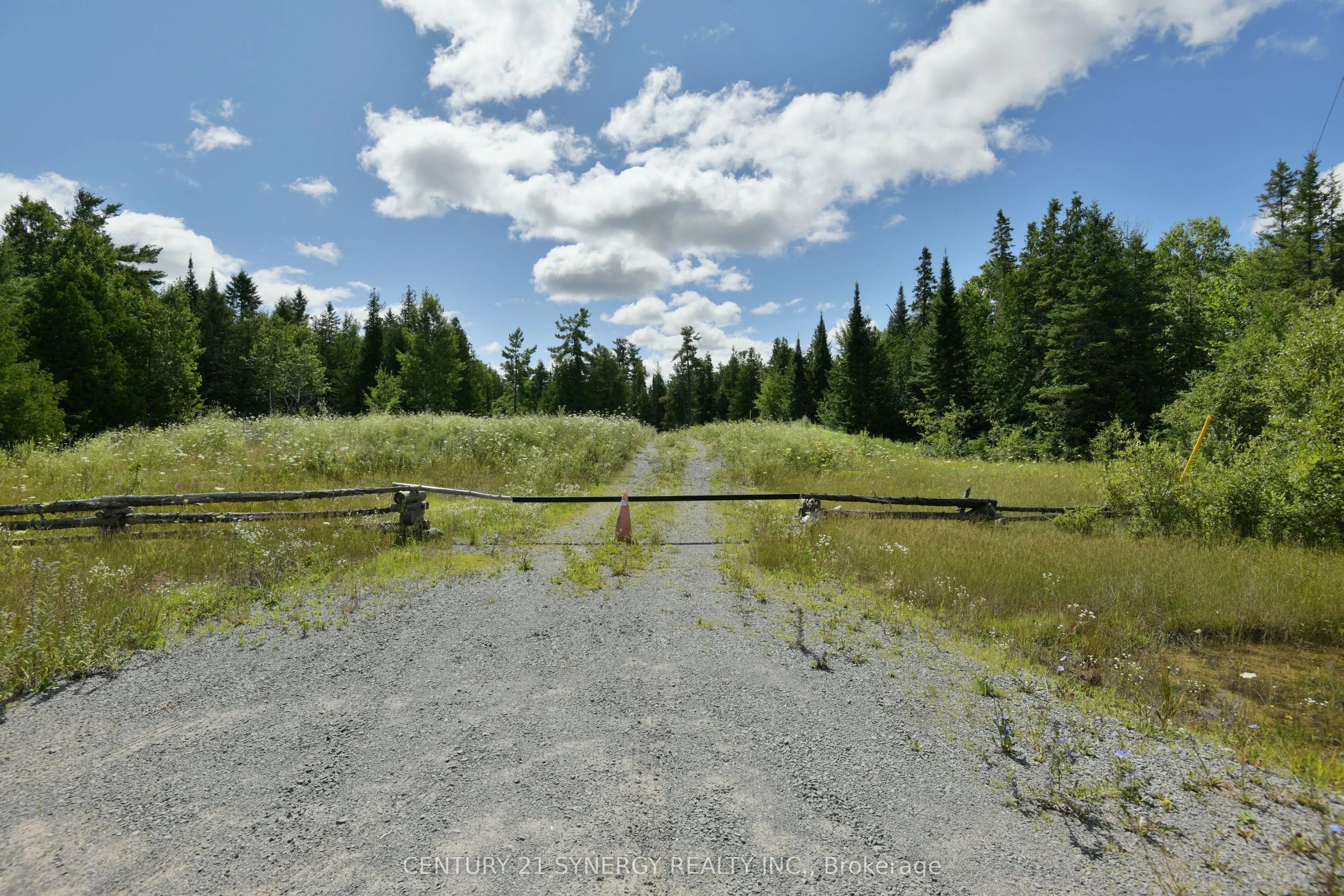 00 Golf Club Road