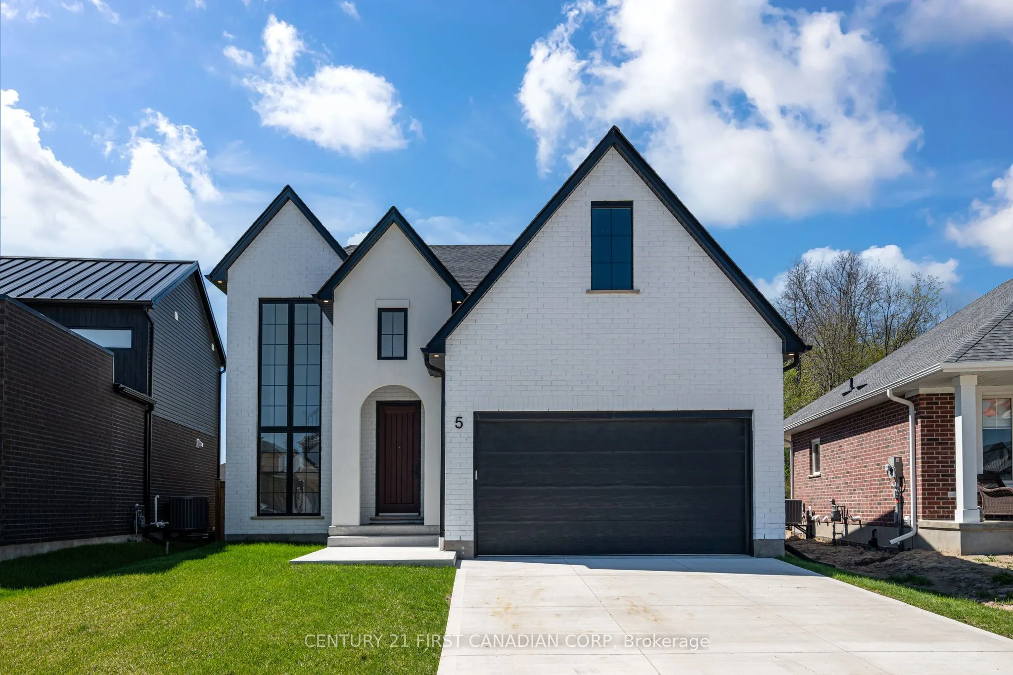 5 Hartland Circle