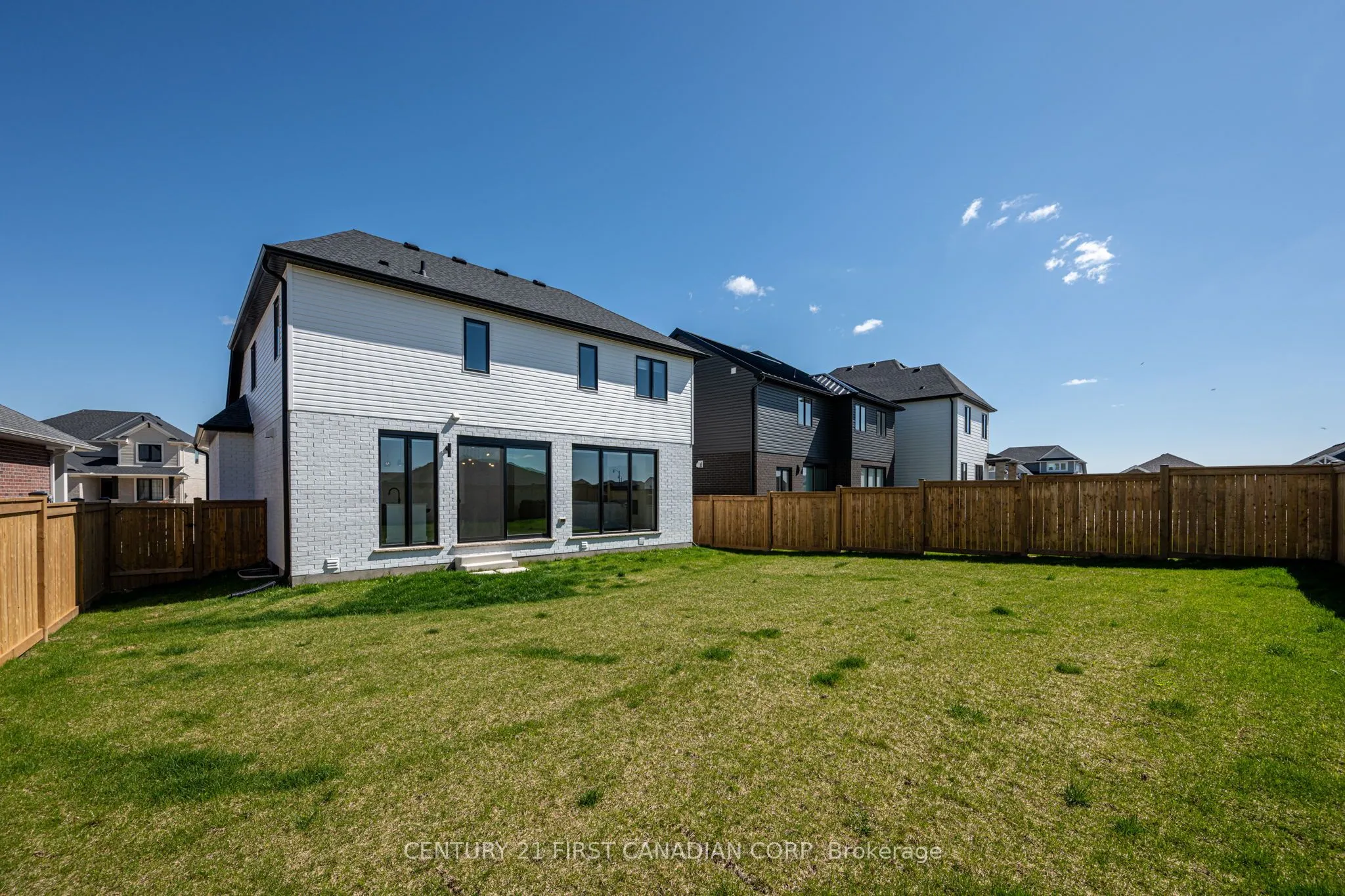 5 Hartland Circle