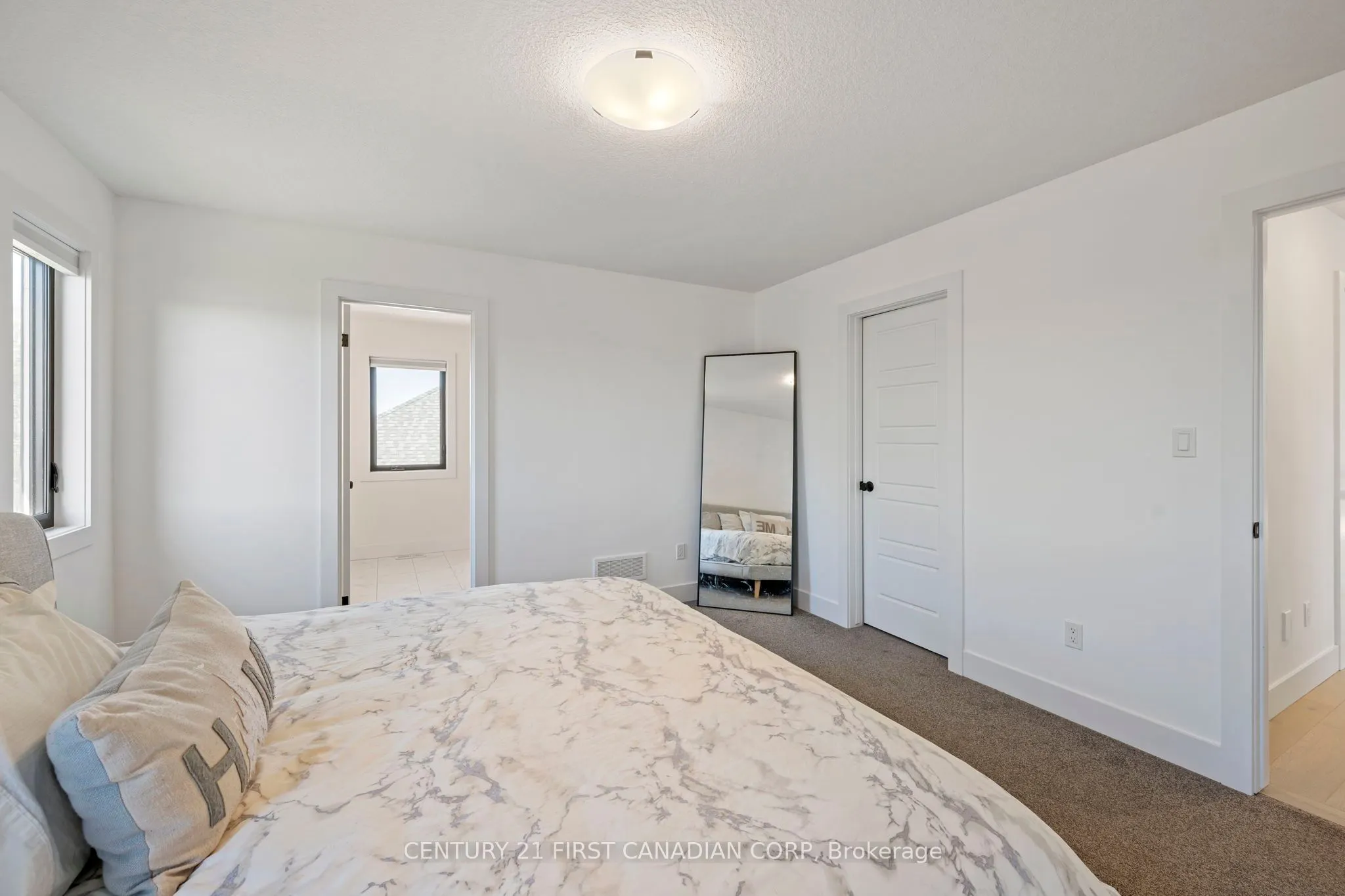 5 Hartland Circle