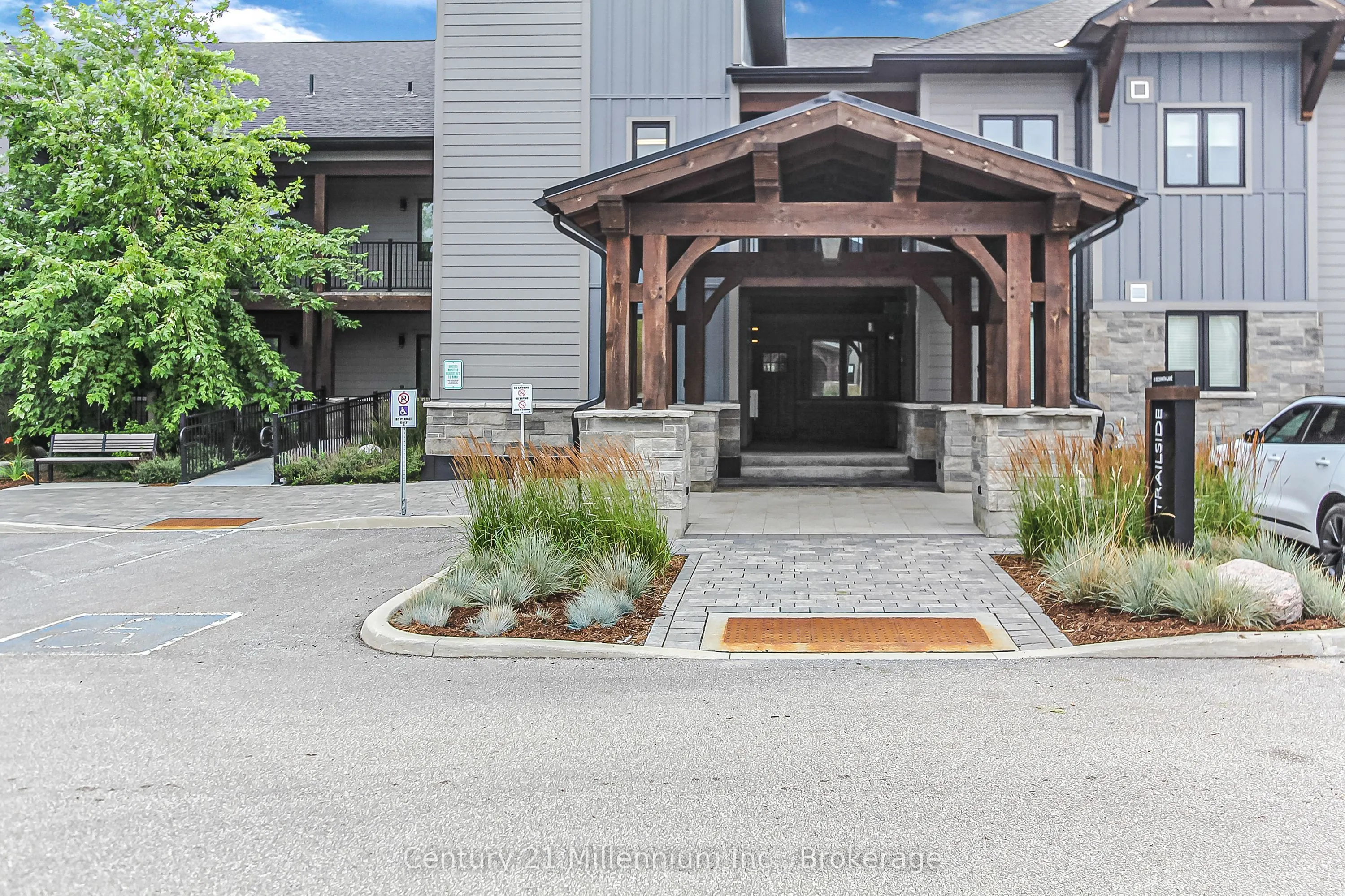 10 Beckwith Lane, #107