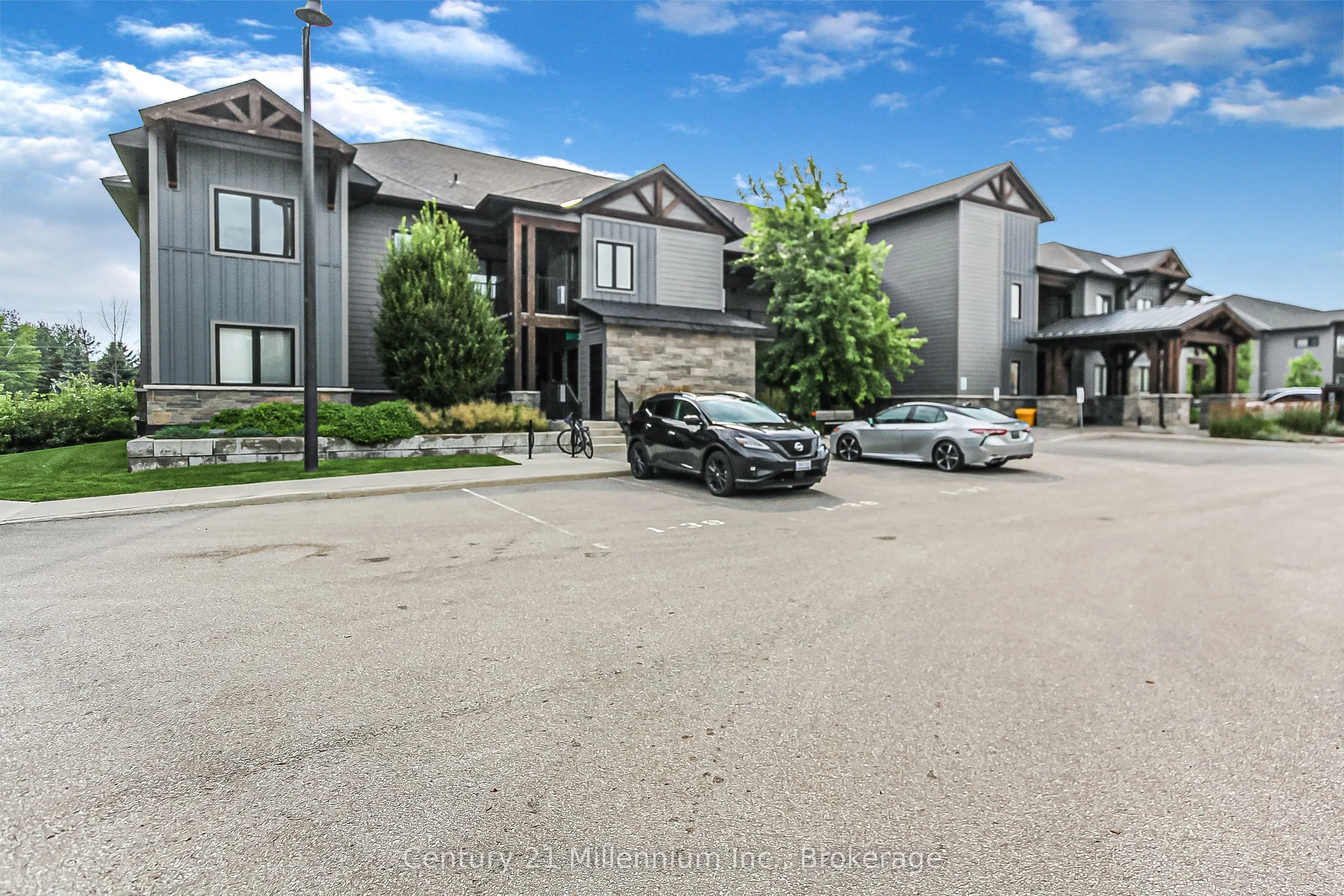 10 Beckwith Lane, #107