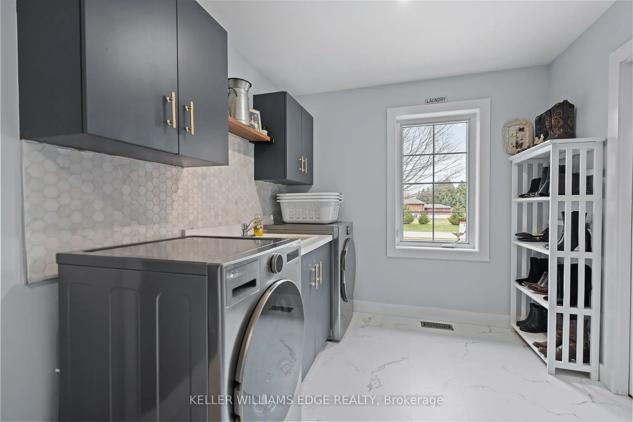 16 Credit River Road