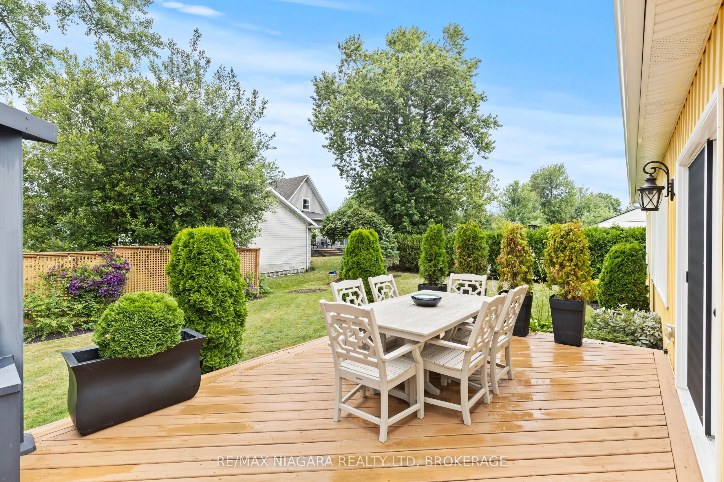 35 Burleigh Road S