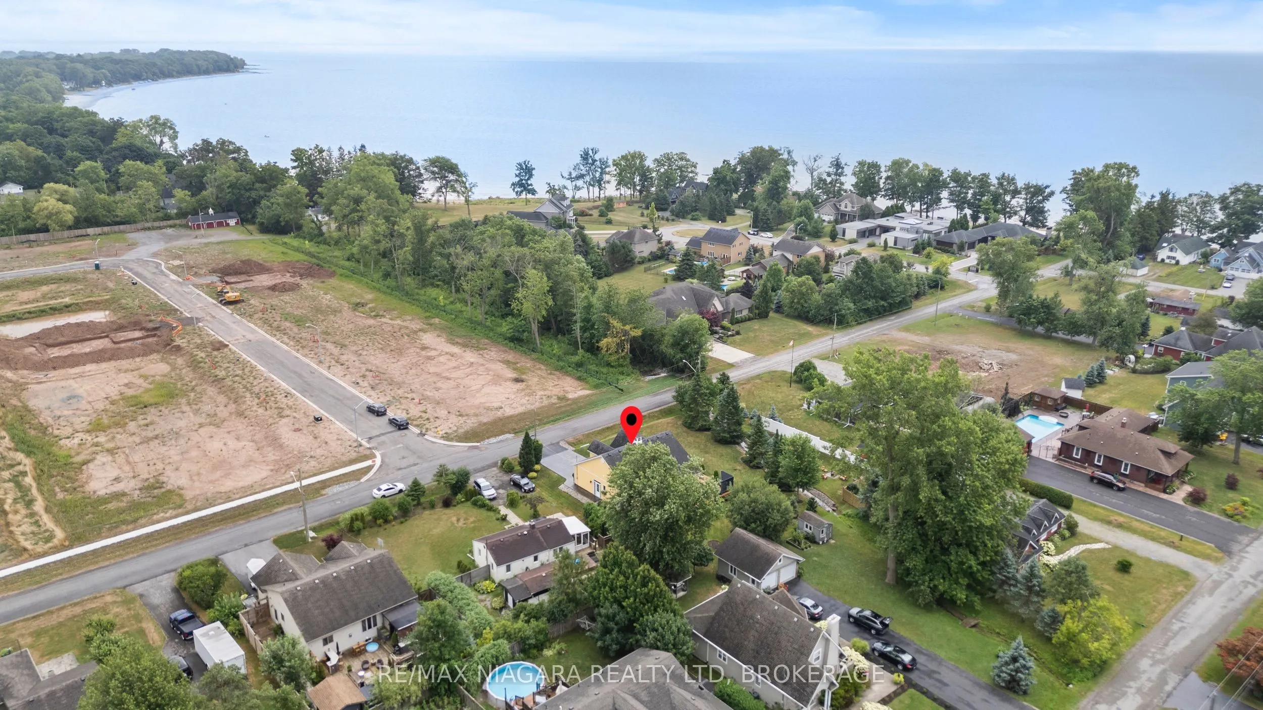 35 Burleigh Road S