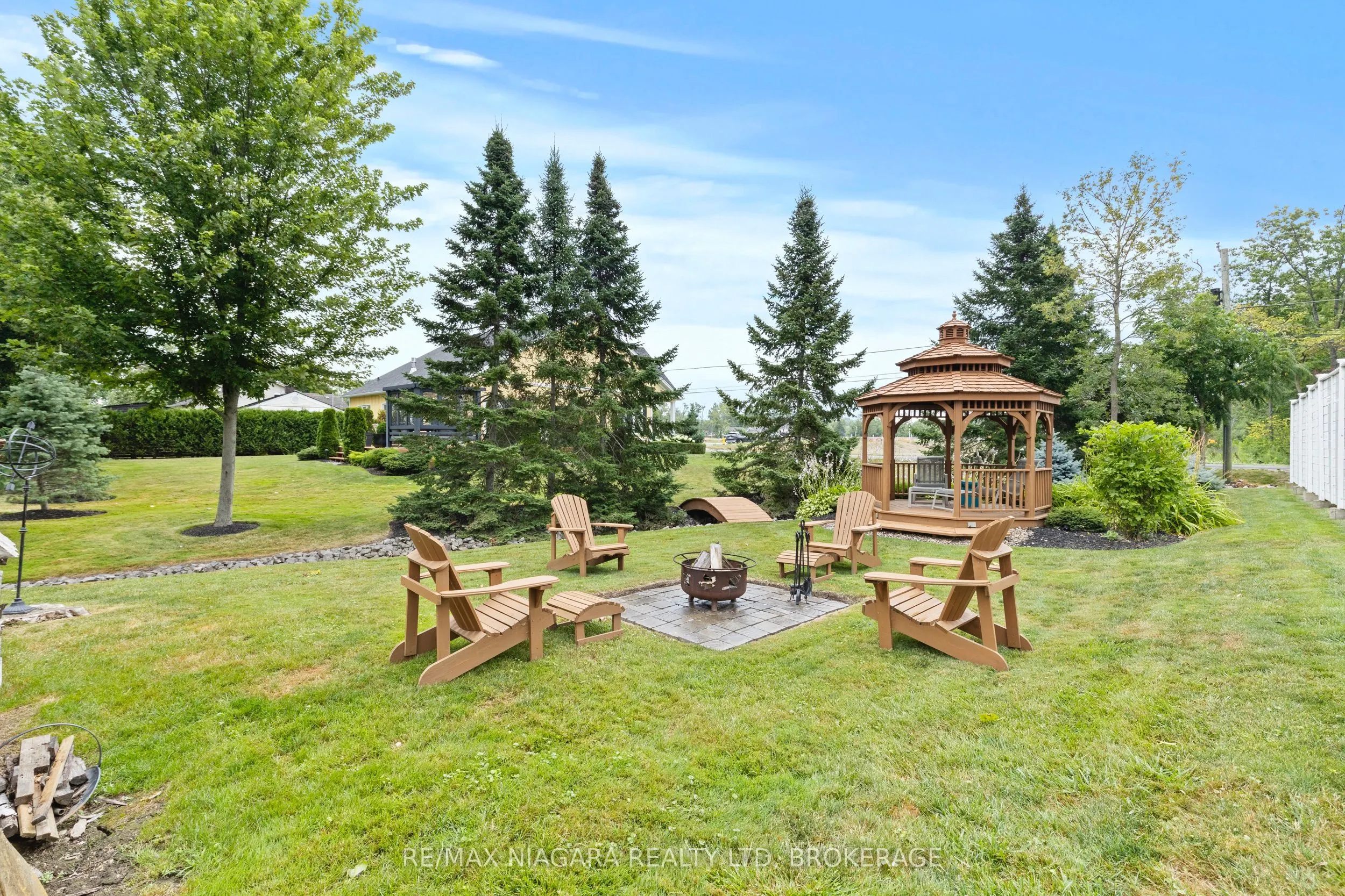 35 Burleigh Road S