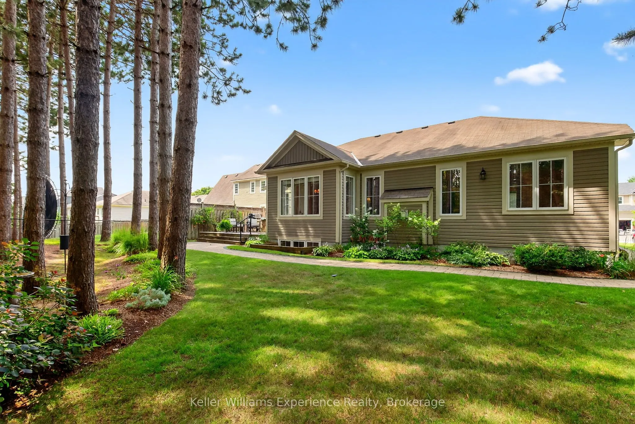 40 Windsong Crescent