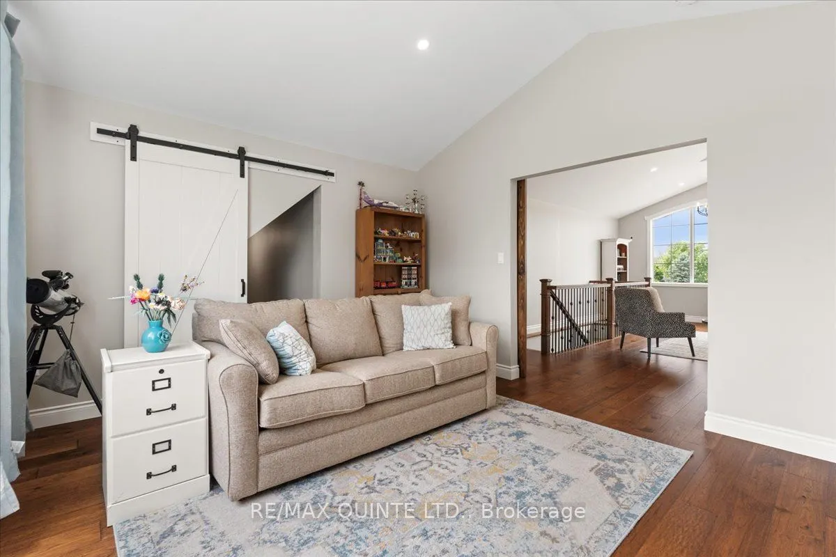 806 Newburgh Road