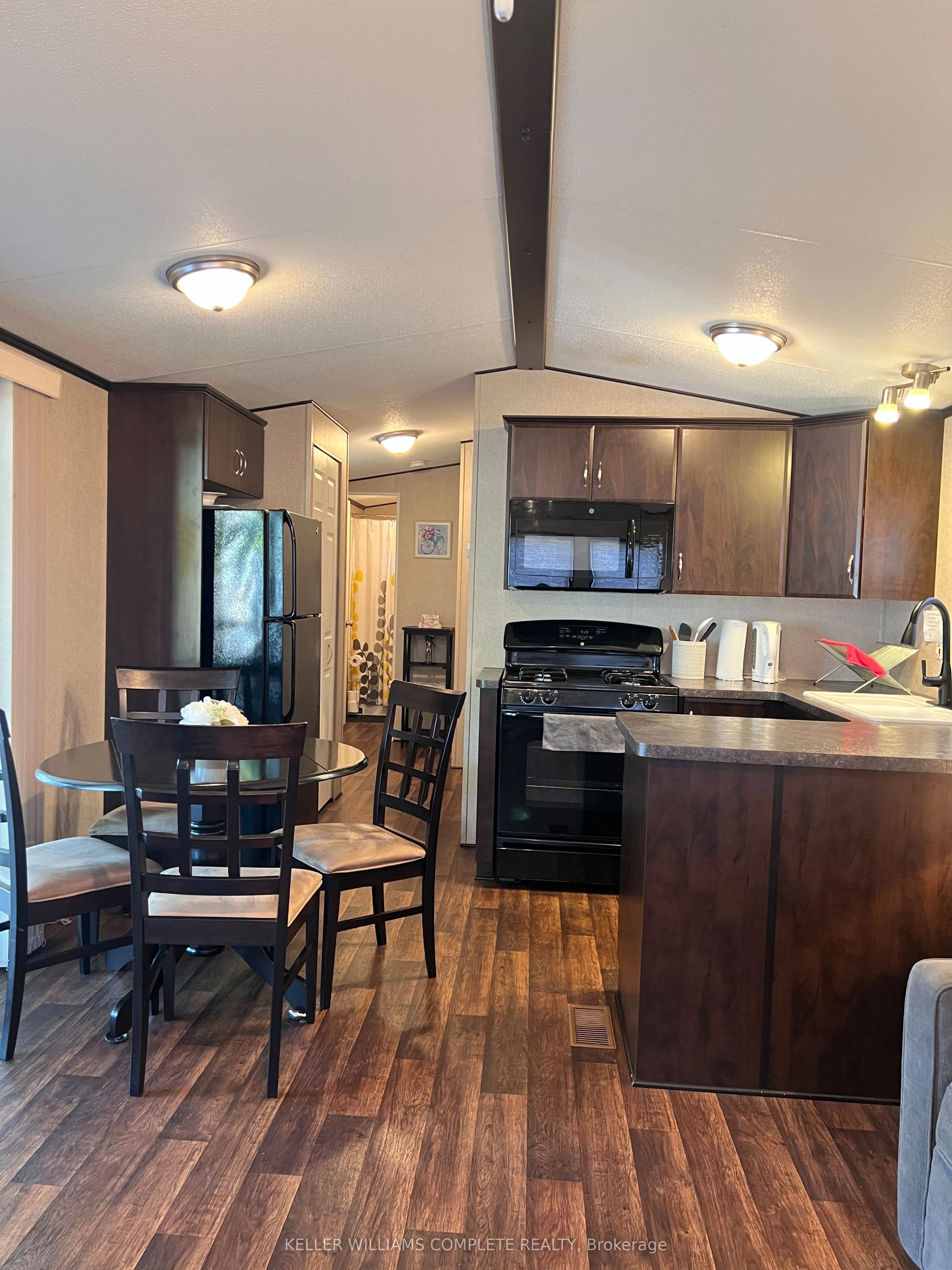 1501 LINE 8 Road, #520
