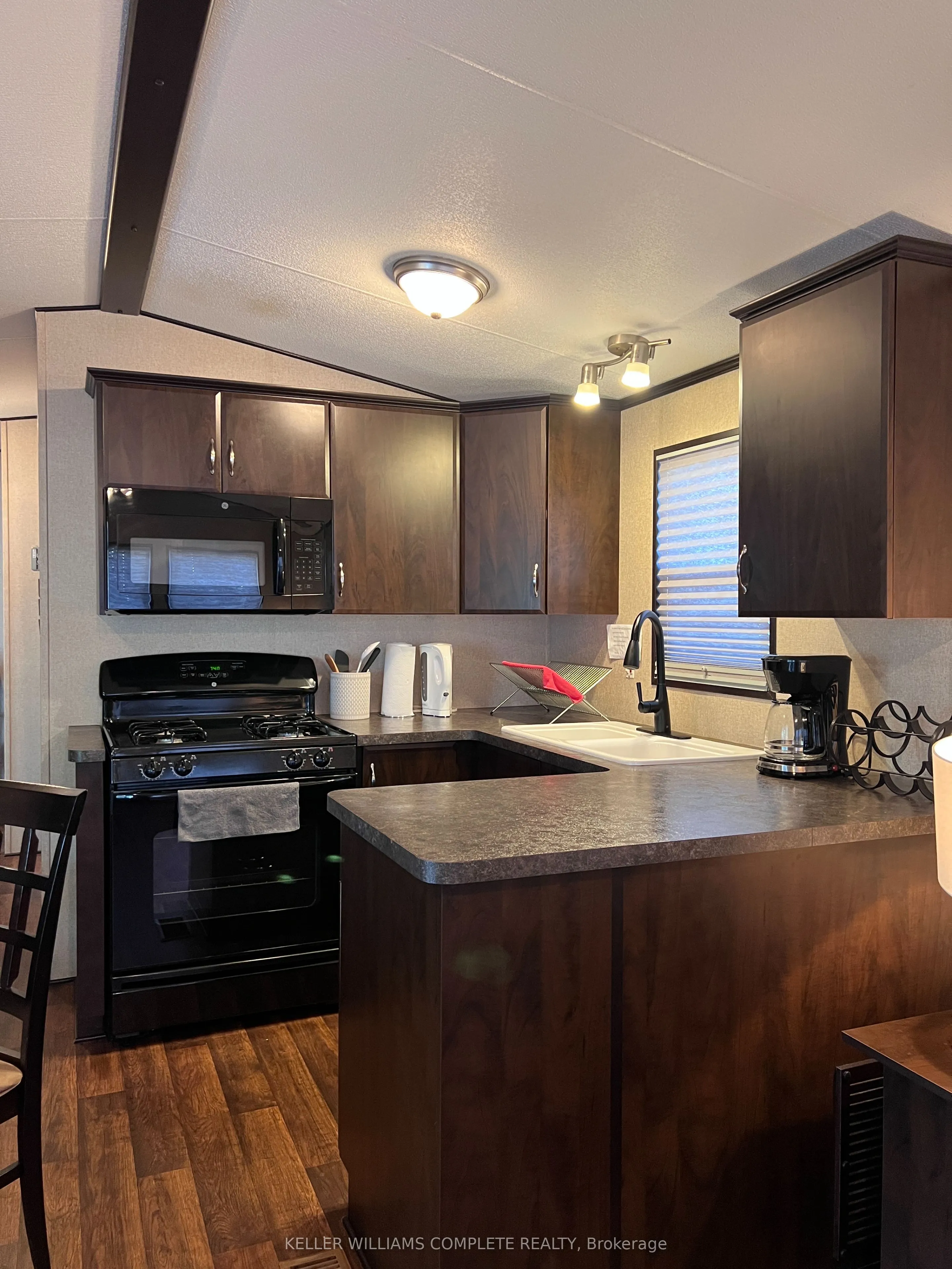 1501 LINE 8 Road, #520