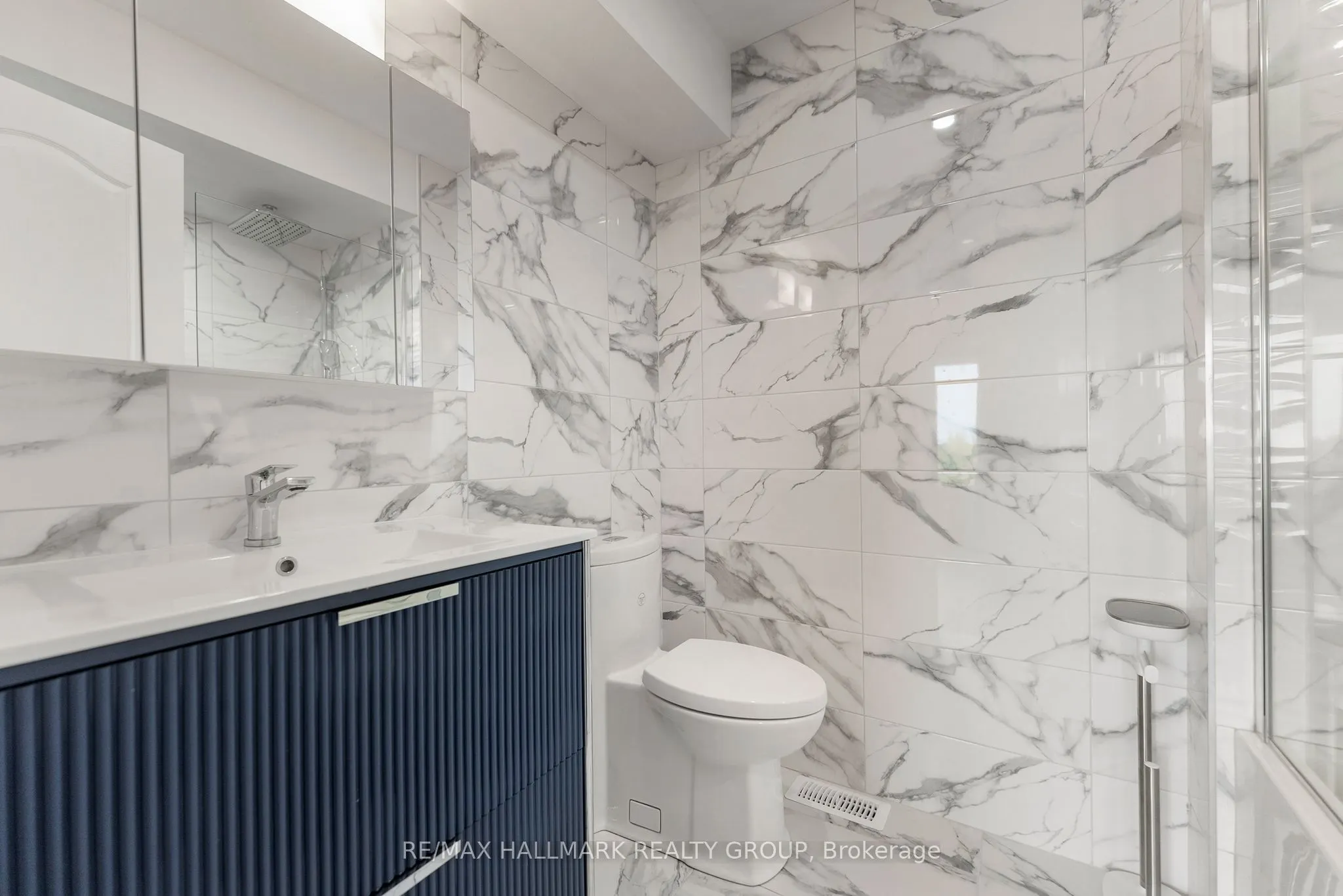 282 Cresthaven Drive, #11