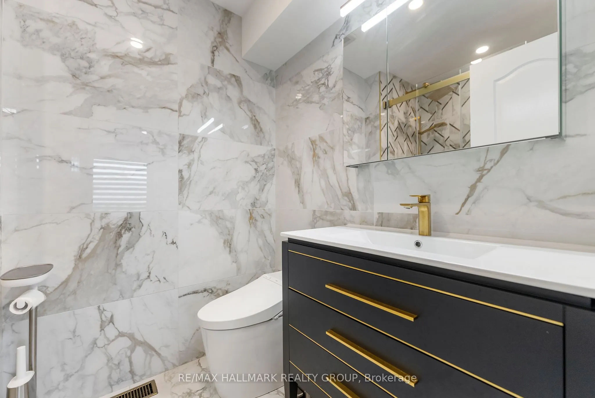 282 Cresthaven Drive, #11