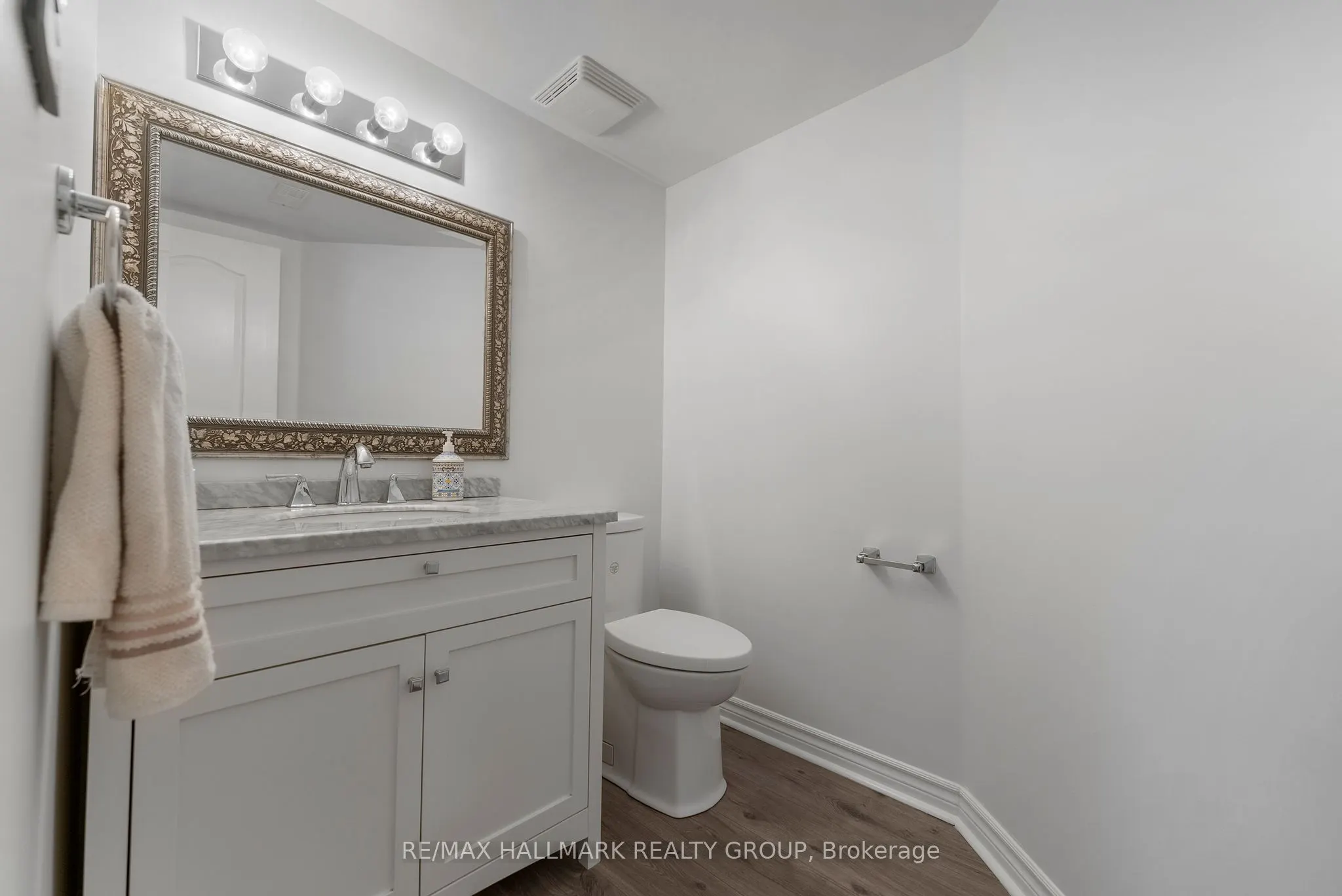 282 Cresthaven Drive, #11