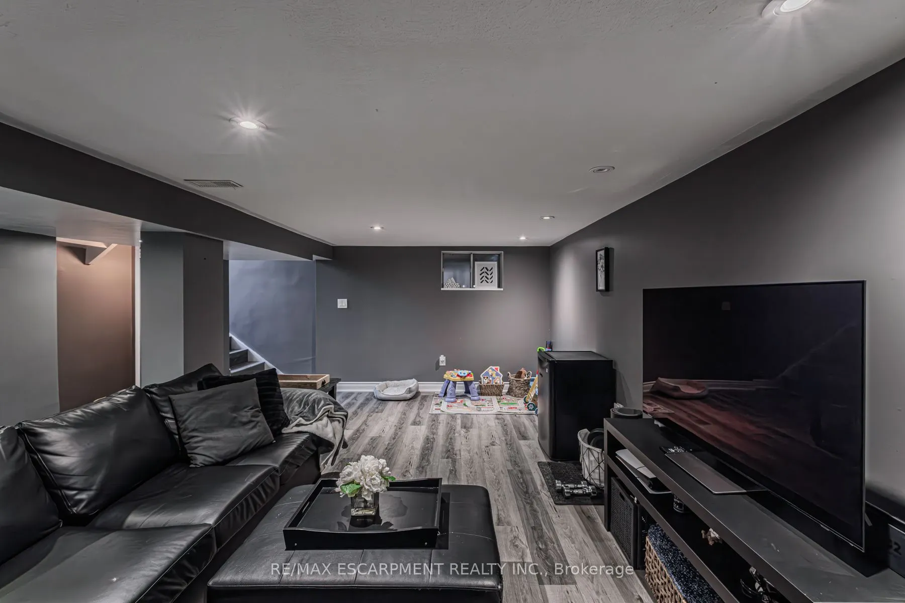150 Aberfoyle Avenue